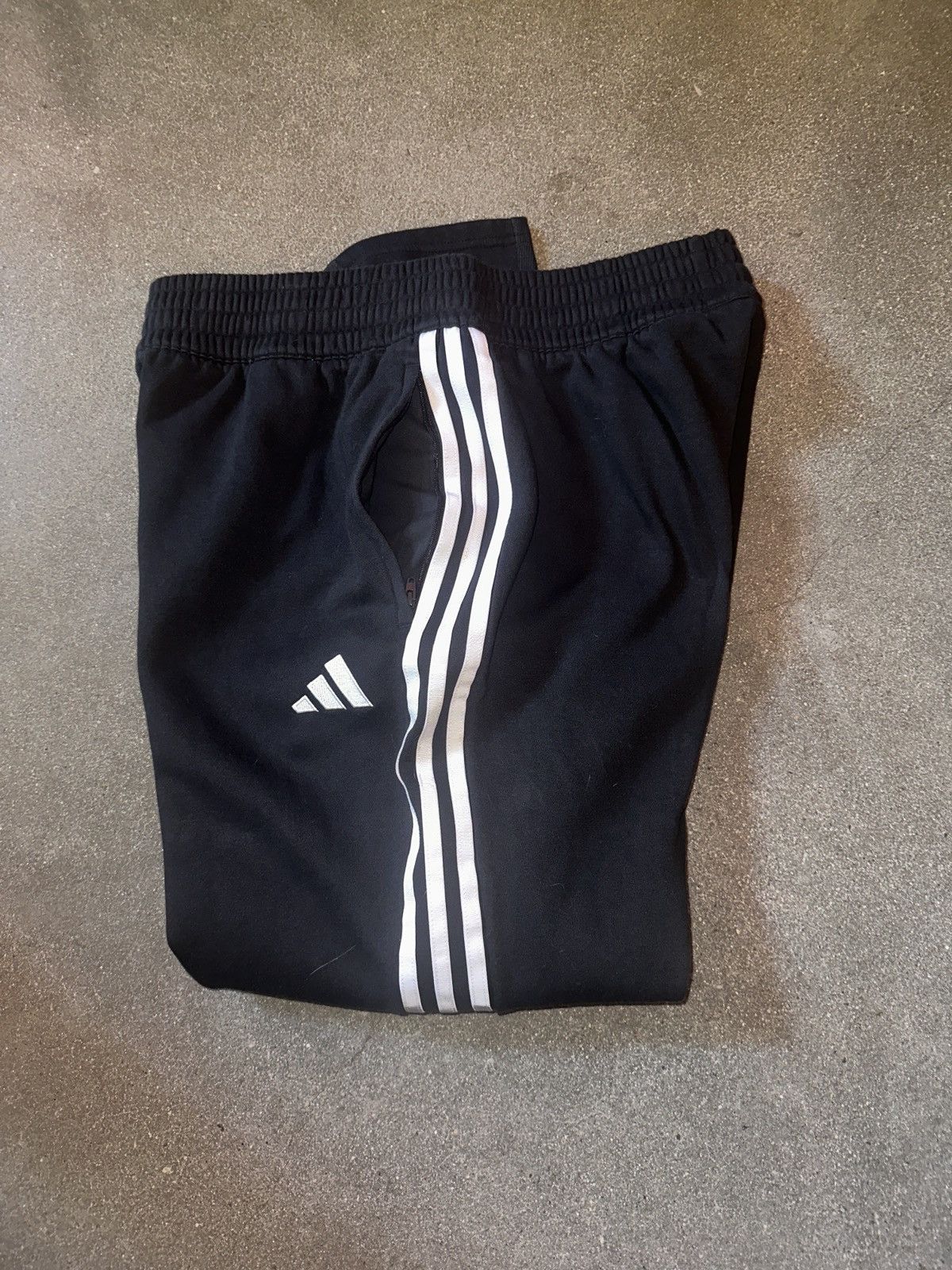 Adidas Adidas Tiro Sweatpants Size US 38 / EU 54 - 3 Thumbnail