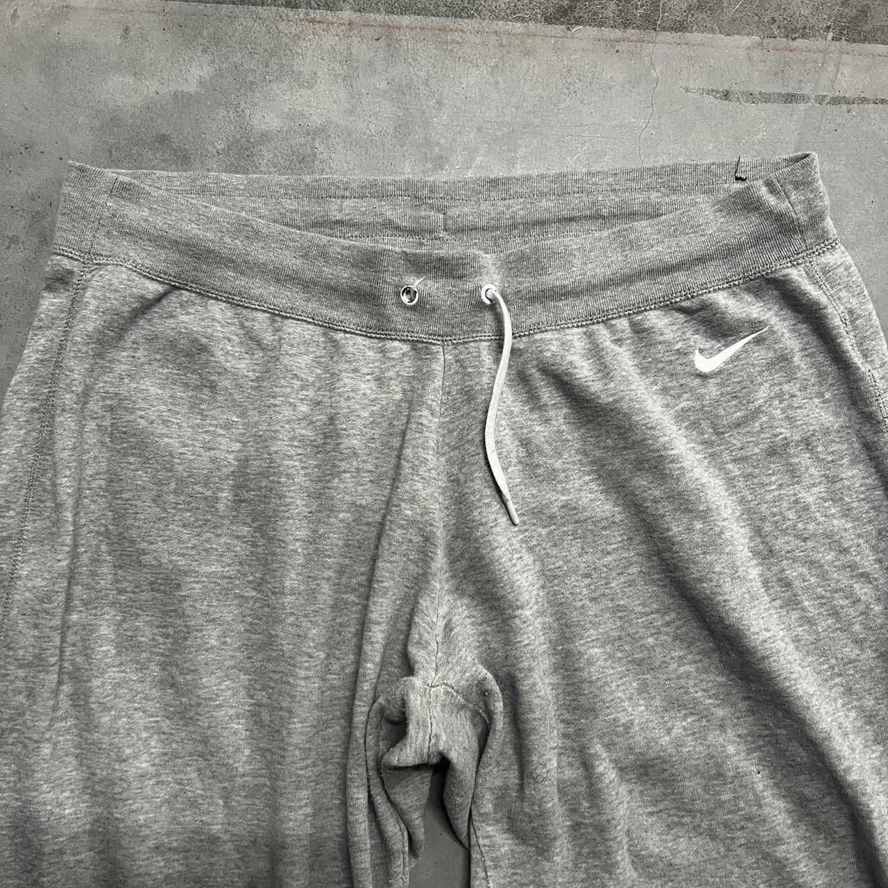 Nike Vintage Y2K/2000s Nike Baggy Grey Loungewear Essential Sweatpants! Size US 38 / EU 54 - 3 Thumbnail