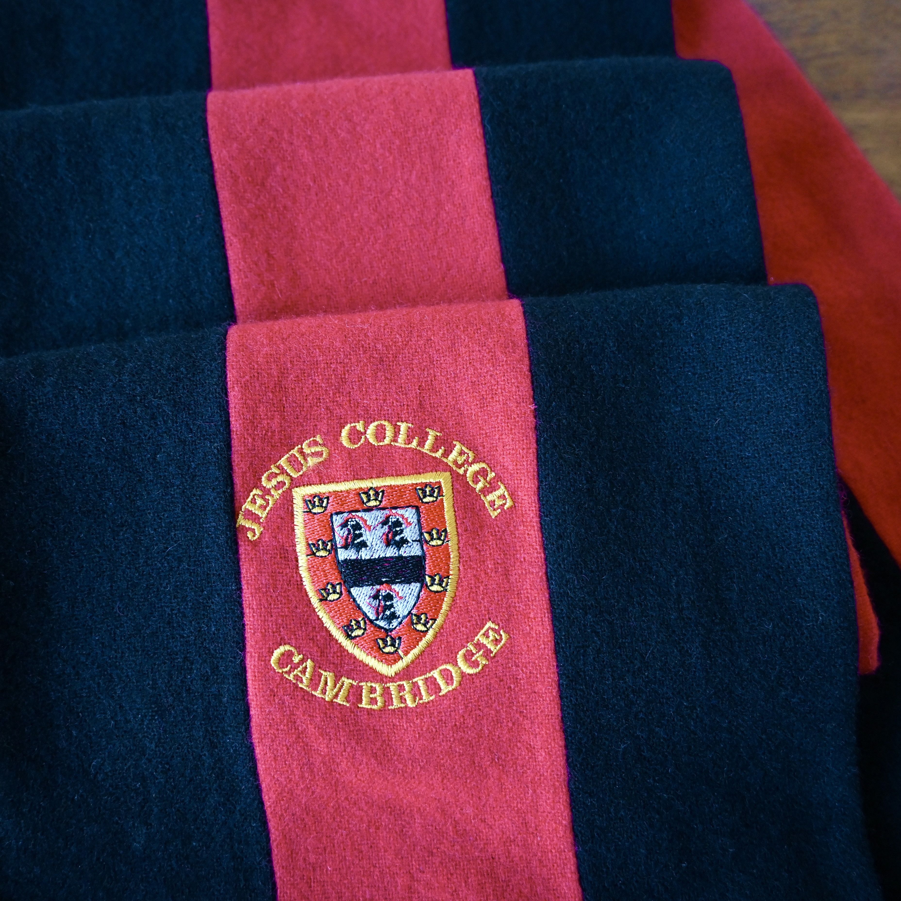 Other A.E.Clothier JESUS COLLEDGE CAMBRIDGE wool scarf, made in UK Size ONE SIZE - 10 Thumbnail