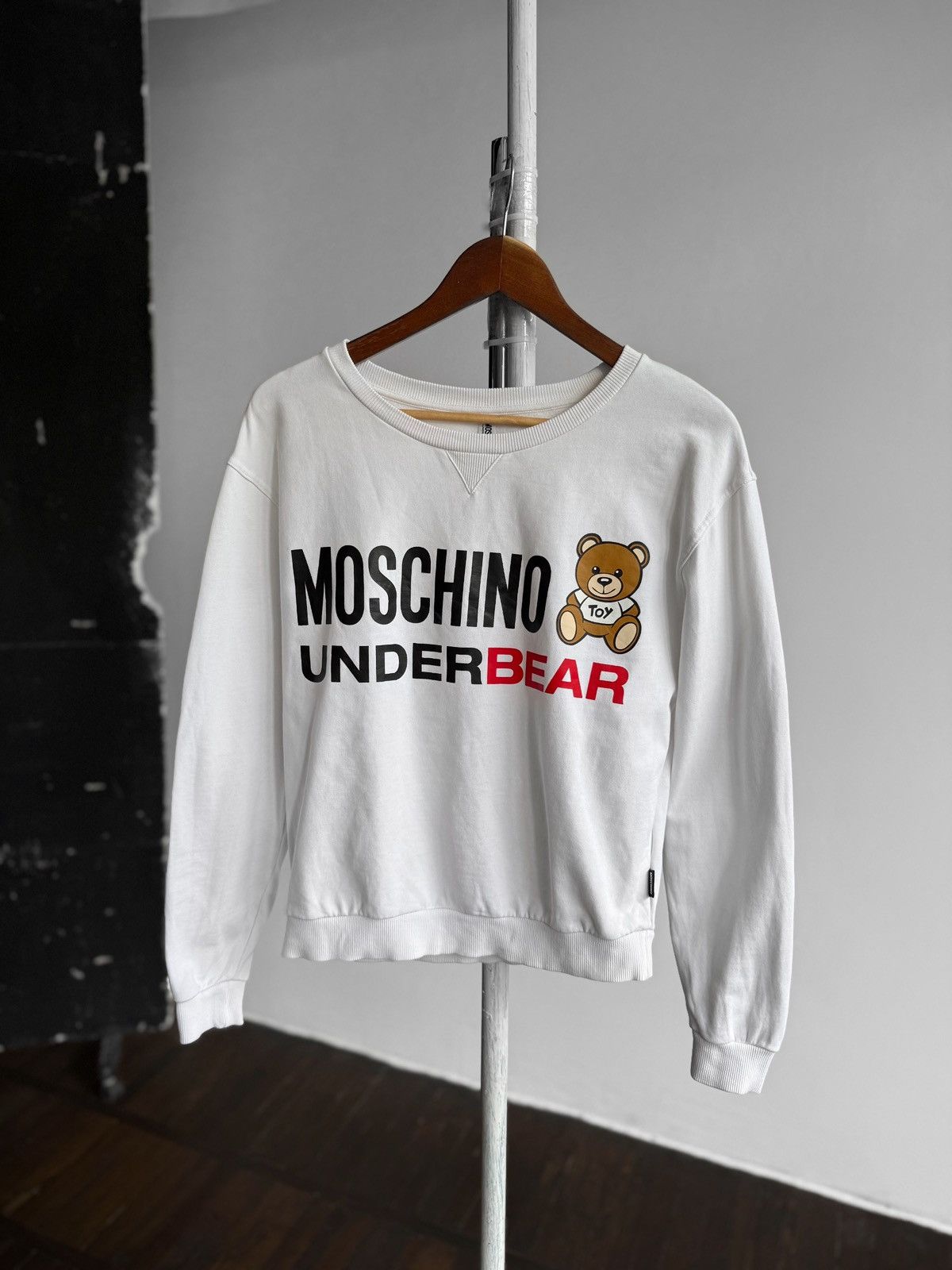 Moschino Moschino Underbear Womens White Sweatshirt Big Print Casual Size M / US 6-8 / IT 42-44 - 3 Thumbnail