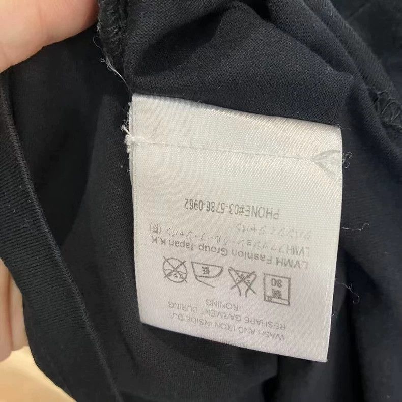 Givenchy Givenchy Shark Short-Sleeve Size US L / EU 52-54 / 3 - 4 Thumbnail