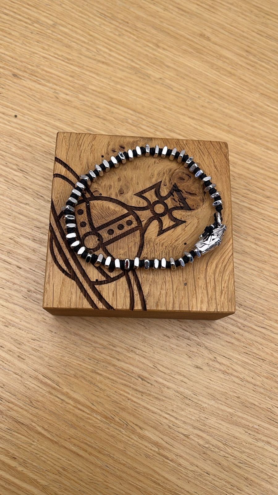 Vivienne Westwood o1f1d3z1025 Size: OS / Man Avalon Bracelet in Silver/Black Size ONE SIZE - 1 Preview