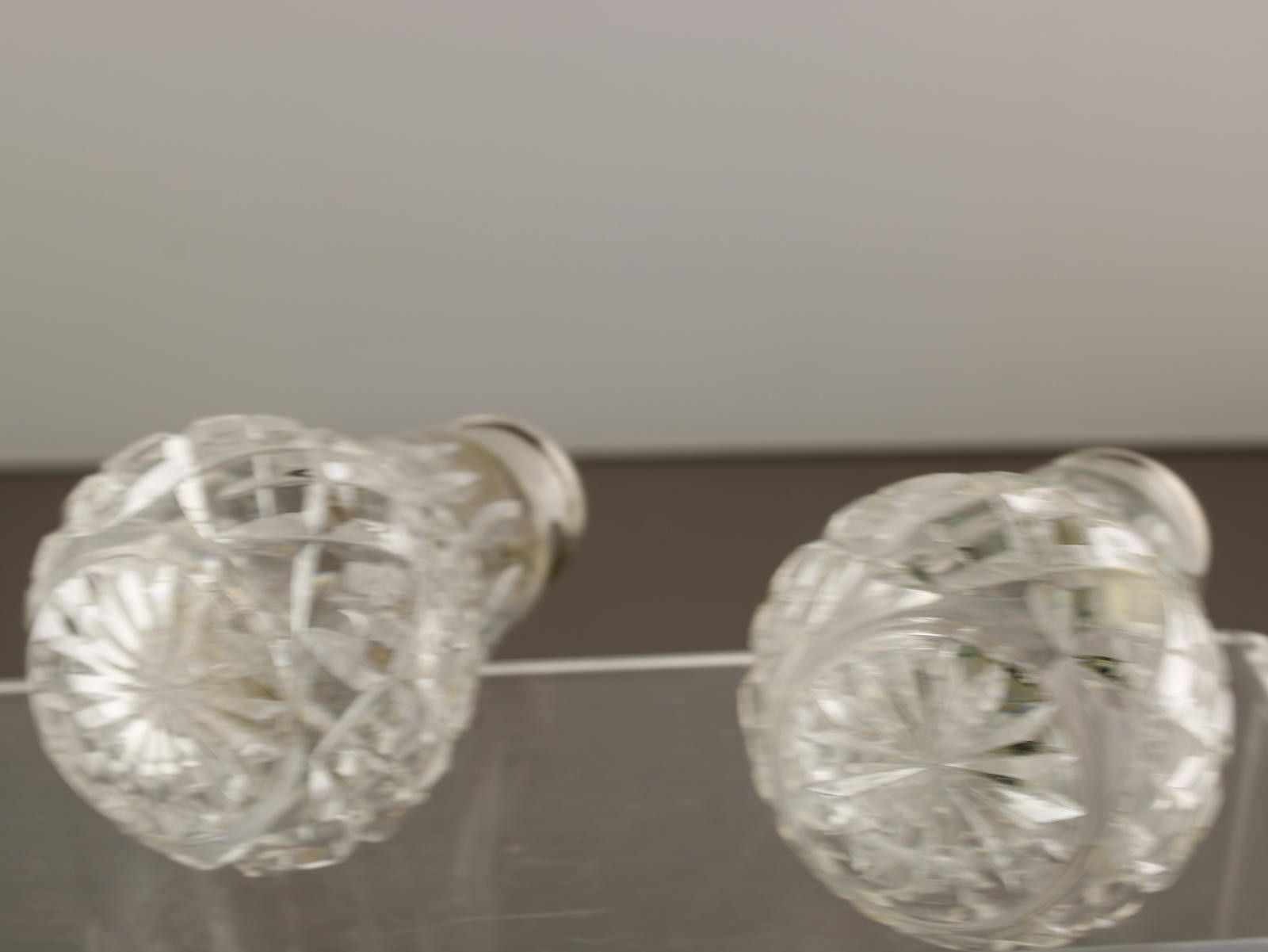The Unbranded Brand Stuart Crystal Cut Glass Salt and Pepper Shakers Silver Tops Size ONE SIZE - 6 Thumbnail
