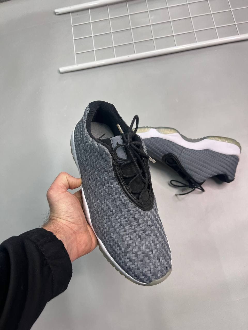Jordan Brand × Nike Nike Jordan Future Low Gray Size US 9.5 / EU 42-43 - 2 Thumbnail
