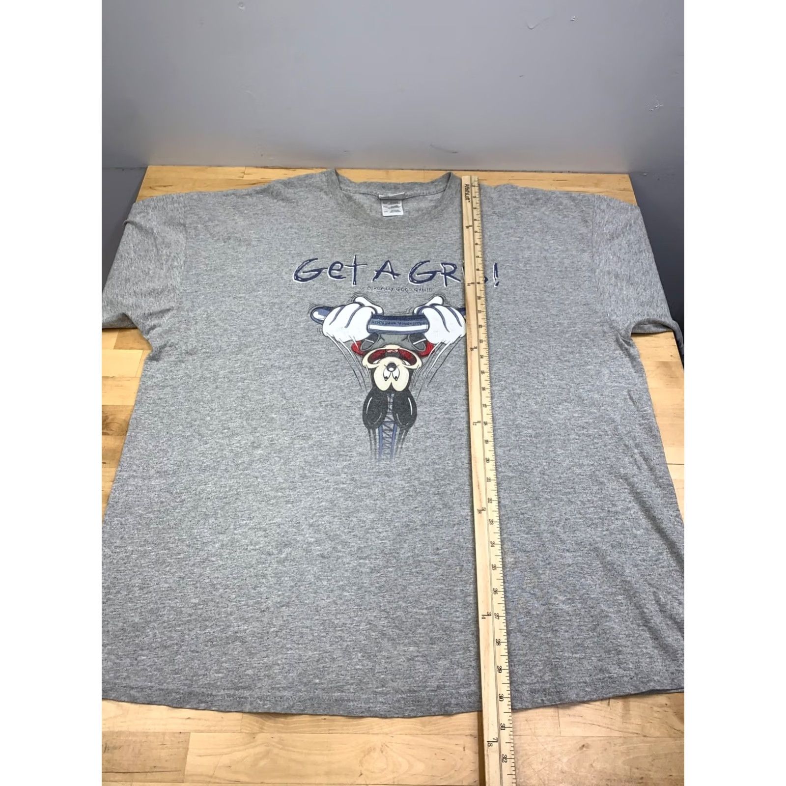 Disney Vintage Disnet Get a Grip Shirt Men 2XL Gray California Screamin' 13404 Size US XXL / EU 58 / 5 - 5 Thumbnail
