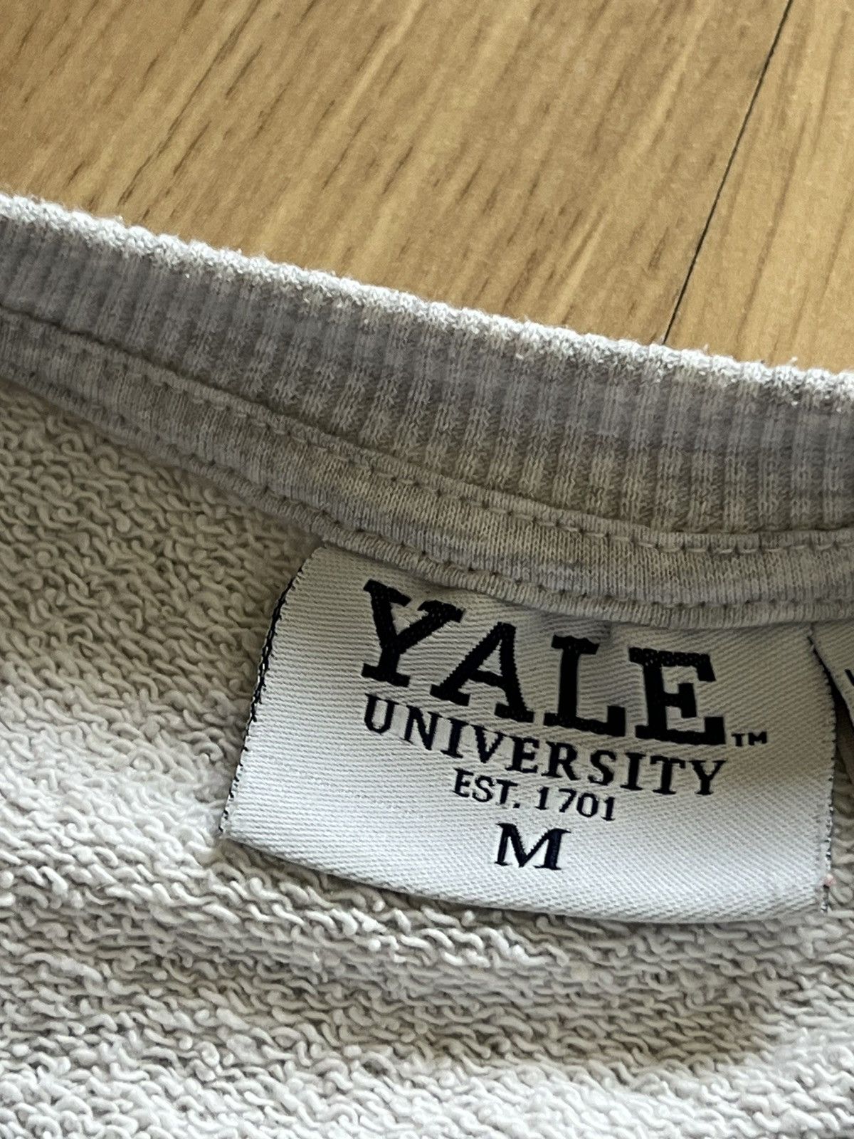 Vintage Vintage Yale University oversized sweatshirt grey 90s Size US M / EU 48-50 / 2 - 5 Thumbnail