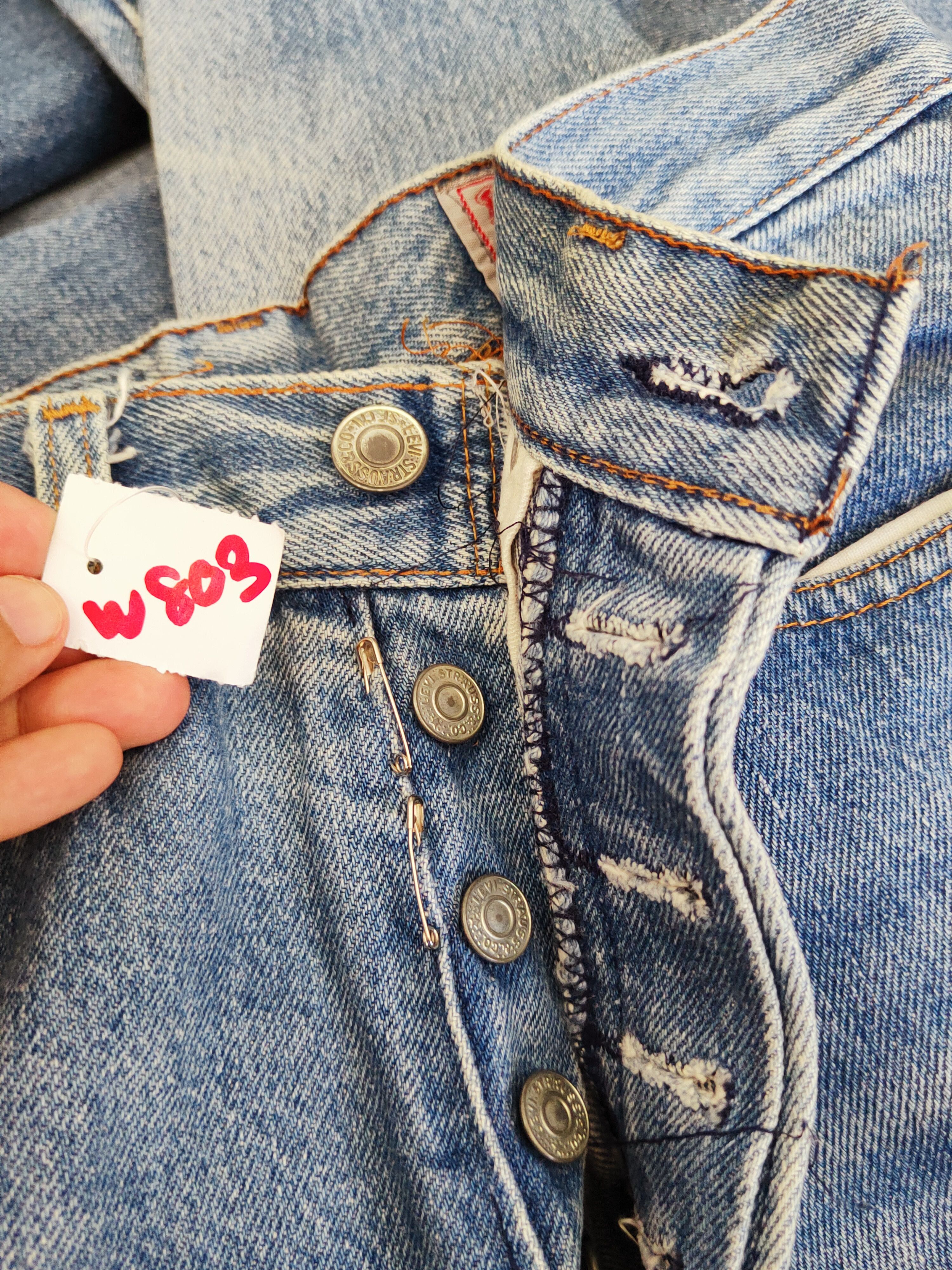 Japanese Brand Levi's Blue Distressed Ripped denim Jeans #W803 Size US 26 / EU 42 - 17 Thumbnail
