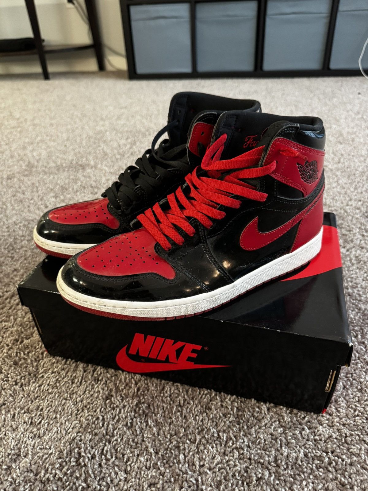 Jordan Brand Jordan 1 Patent Bred Size US 12 / EU 45 - 3 Thumbnail