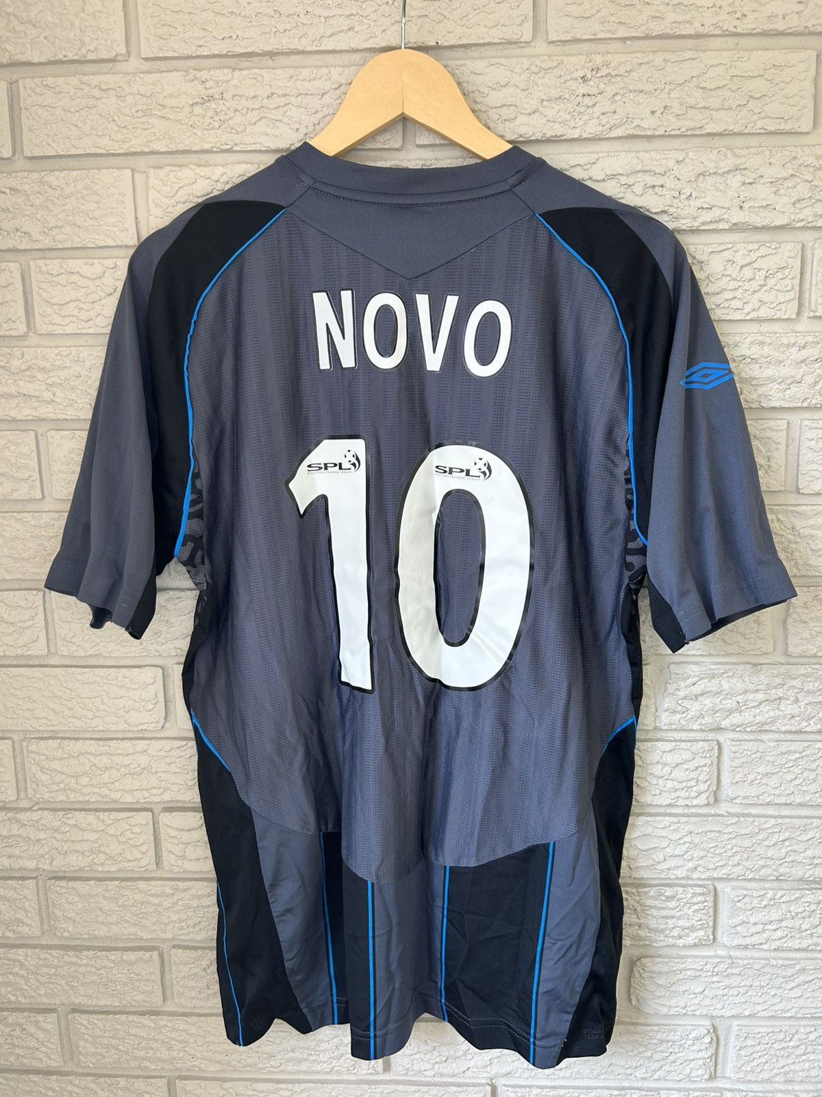 Umbro Vintage Umbro Glasgow Rangers Nacho Novo 2007 Jersey Size US L / EU 52-54 / 3 - 7 Thumbnail