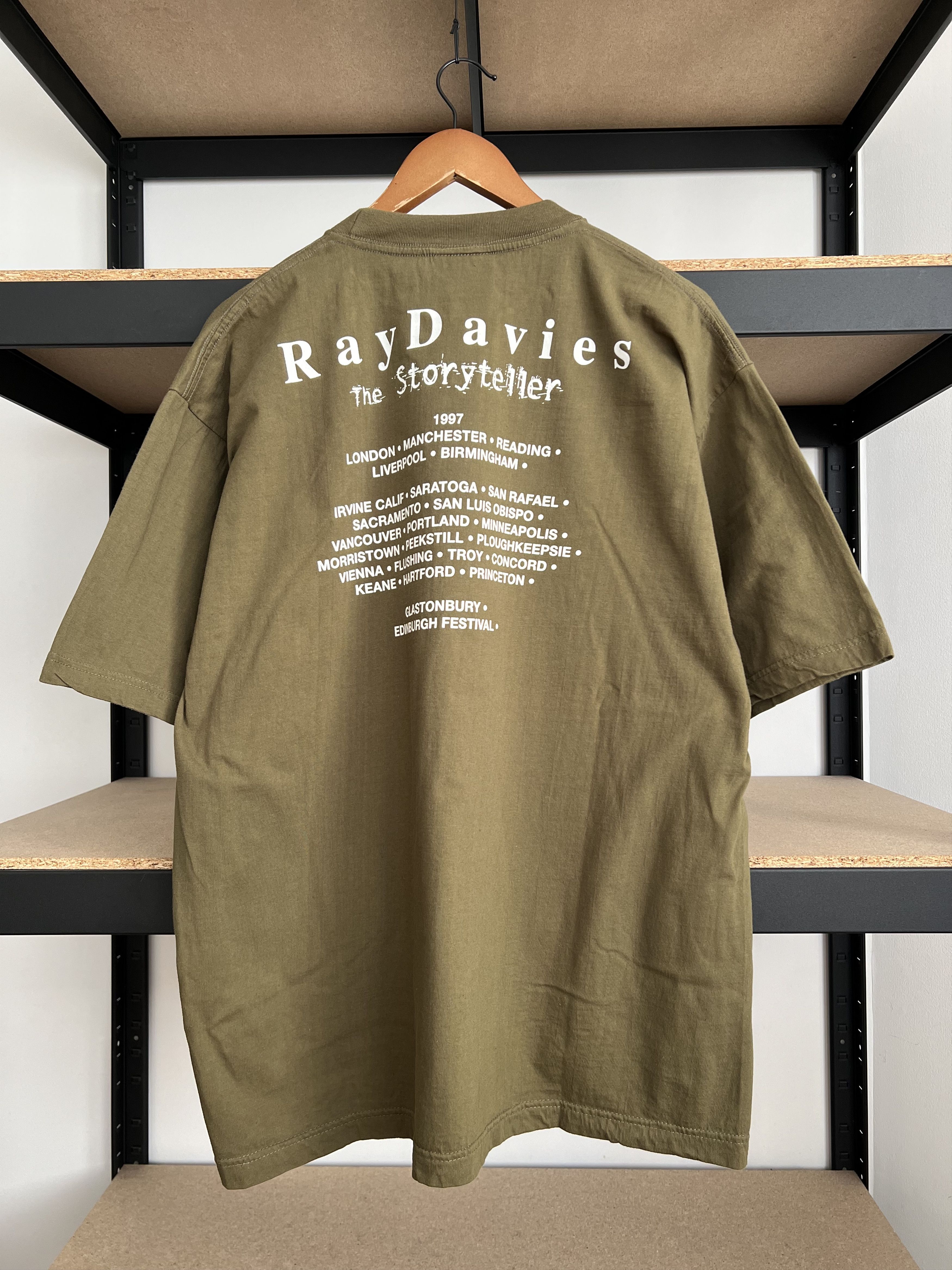 Band Tees Vintage 1997 The Kinks To the Bone Ray Davies T-shirt Size US XL / EU 56 / 4 - 2 Thumbnail