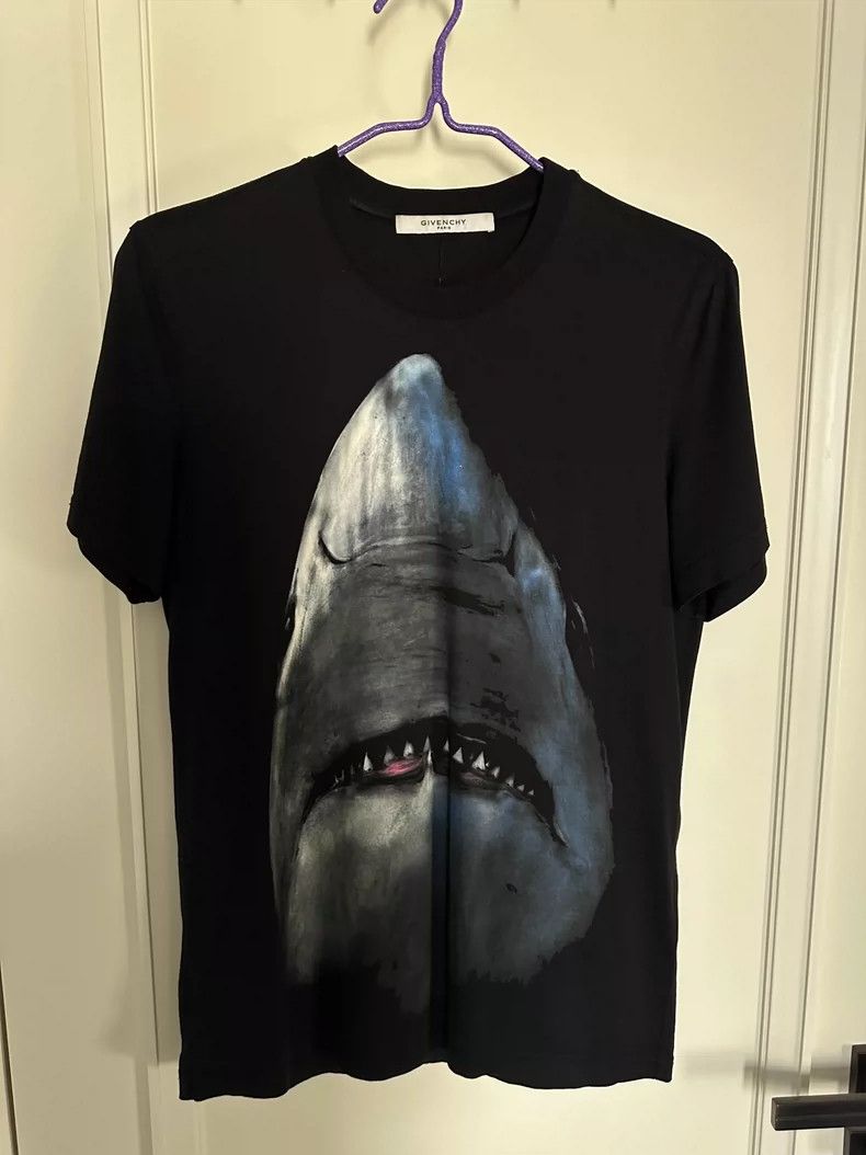 Givenchy Givenchy Shark short-sleeve slim fit 2506-Nextarrow Size US S / EU 44-46 / 1 - 1 Thumbnail