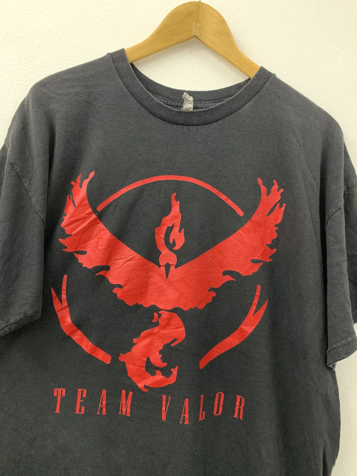 Pokemon Pokemon Team Valor Oversized Tshirt Size US XL / EU 56 / 4 - 2 Thumbnail