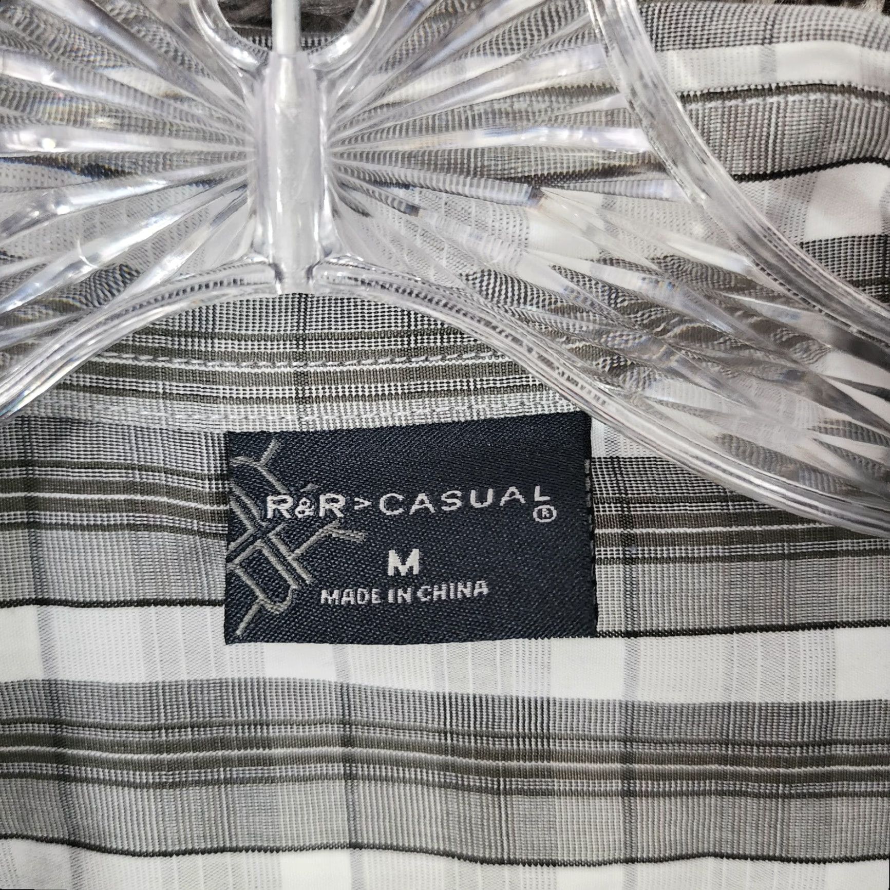 Vintage VINTAGE? No, it's not vintage. R&R Casual Mens Button-Up Shirt Plaid Gray Long Sleeve Size M Adult Medium Gray Plaid Casual Shirt Mens Size US M / EU 48-50 / 2 - 4 Thumbnail