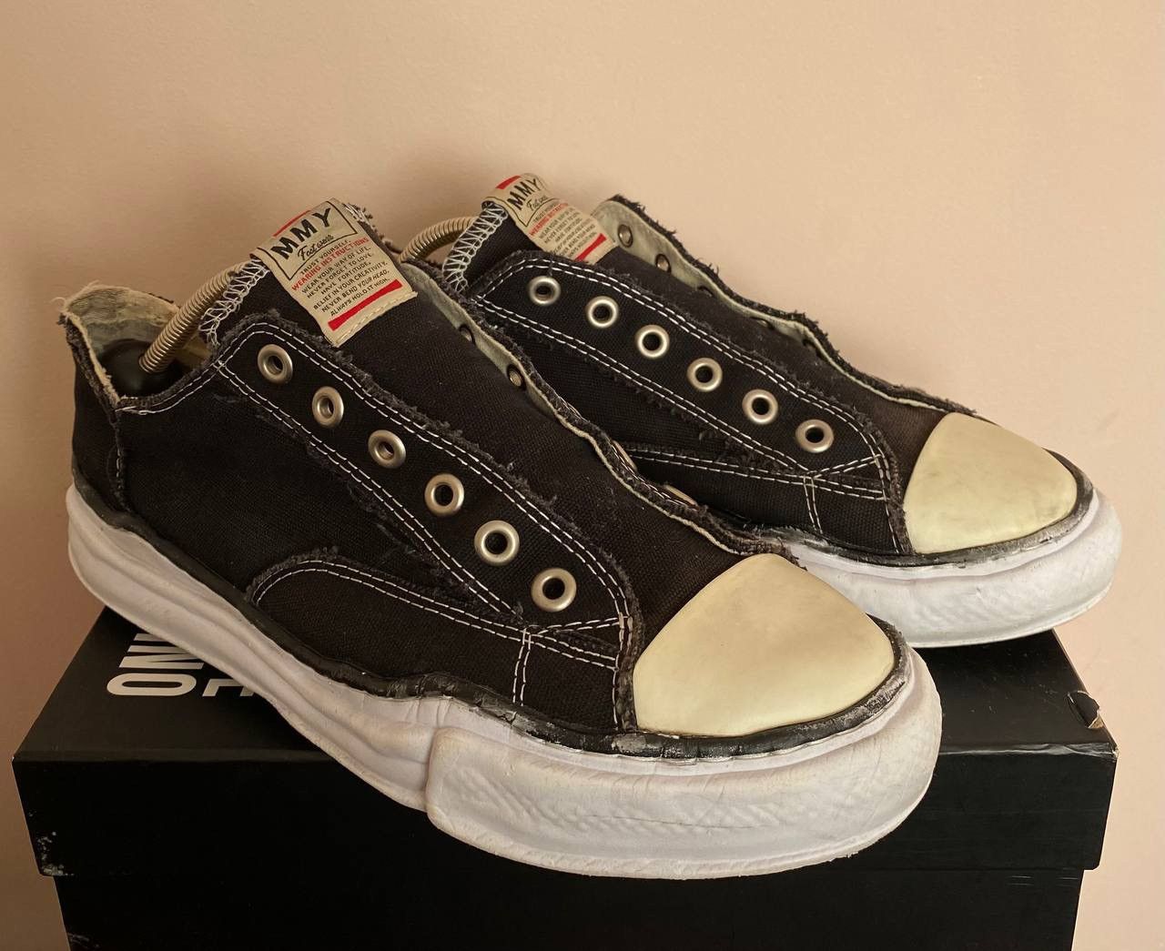 Maison MIHARA YASUHIRO Maison Mihara Yasuhiro Low Top Sneaker 11/44 Size US 11 / EU 44 - 2 Thumbnail