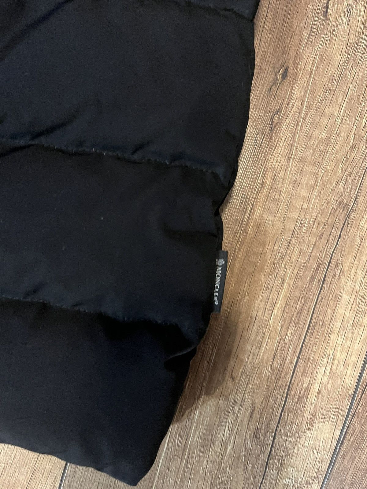 Moncler Moncler Women’s Black Down Puffer Jacket Size S Authentic Size S / US 4 / IT 40 - 3 Thumbnail