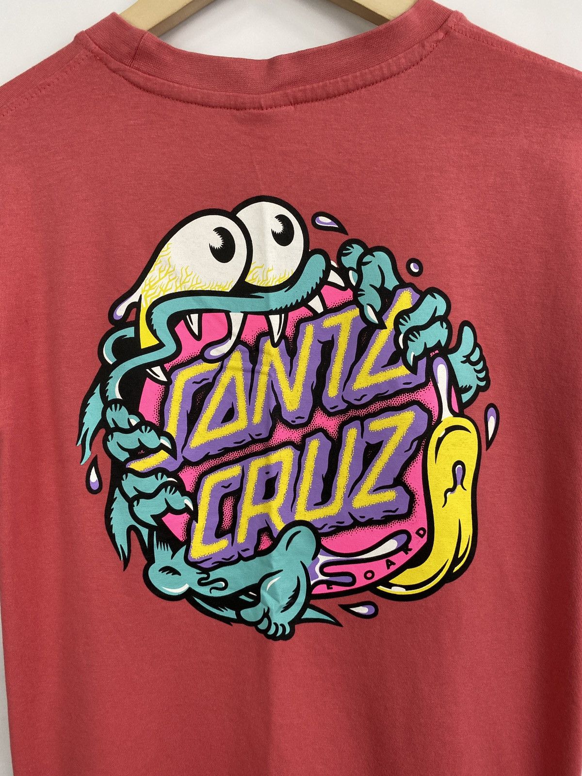 Santa Cruz Skateboards 🇺🇸 Y2K Santa Cruz Skateboarding T-Shirt Hype Rare Retro Y2K Size US M / EU 48-50 / 2 - 4 Thumbnail