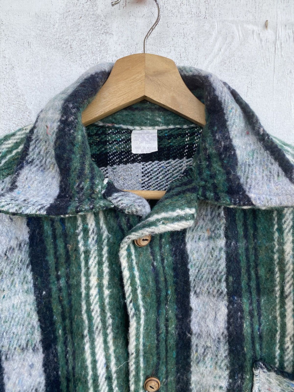 Japanese Brand Vintage Flannel Wood Button Size US L / EU 52-54 / 3 - 5 Thumbnail