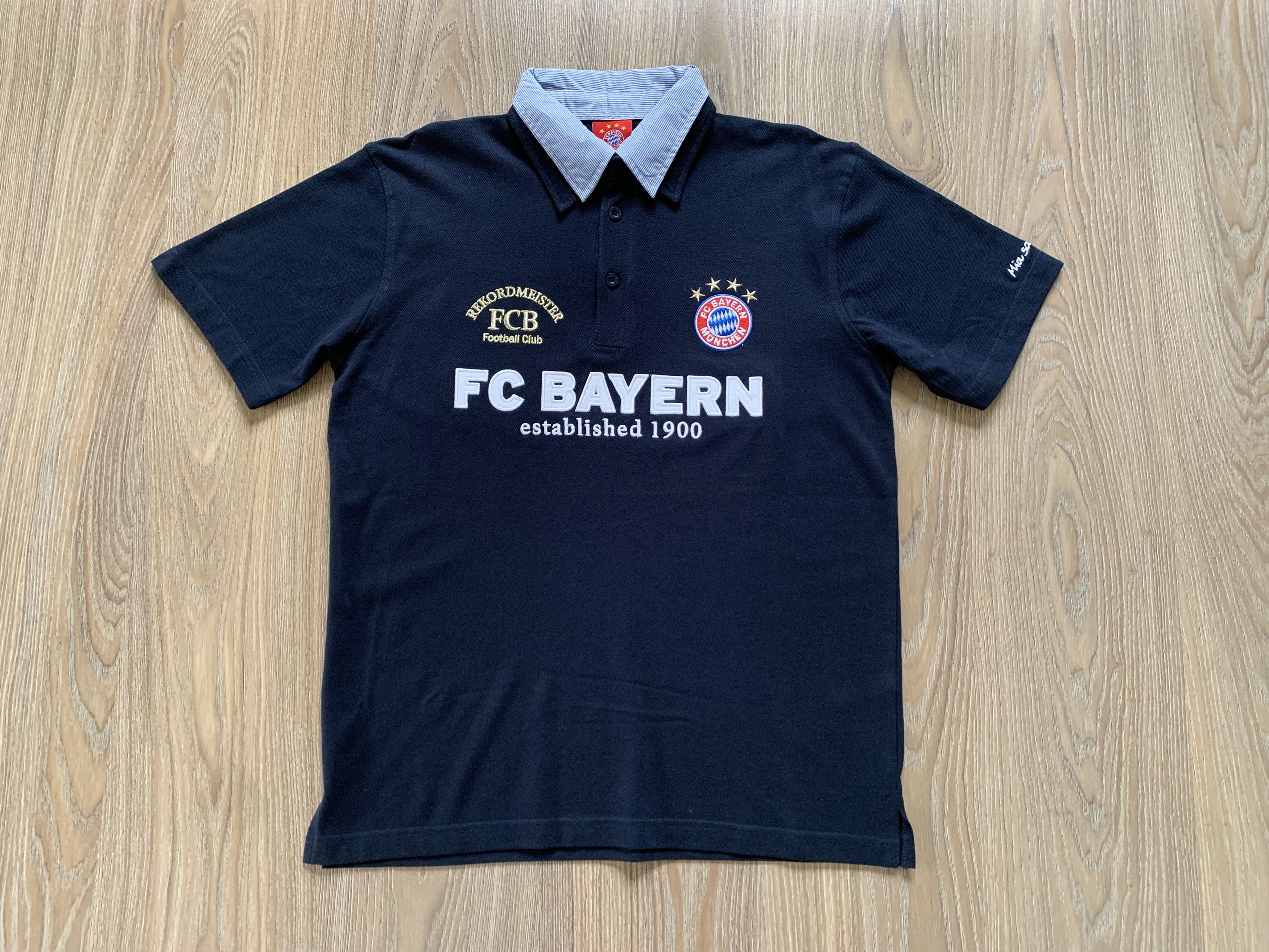 Vintage FC Bayern Munchen Cotton Polo T Shirt Size US S / EU 44-46 / 1 - 2 Thumbnail