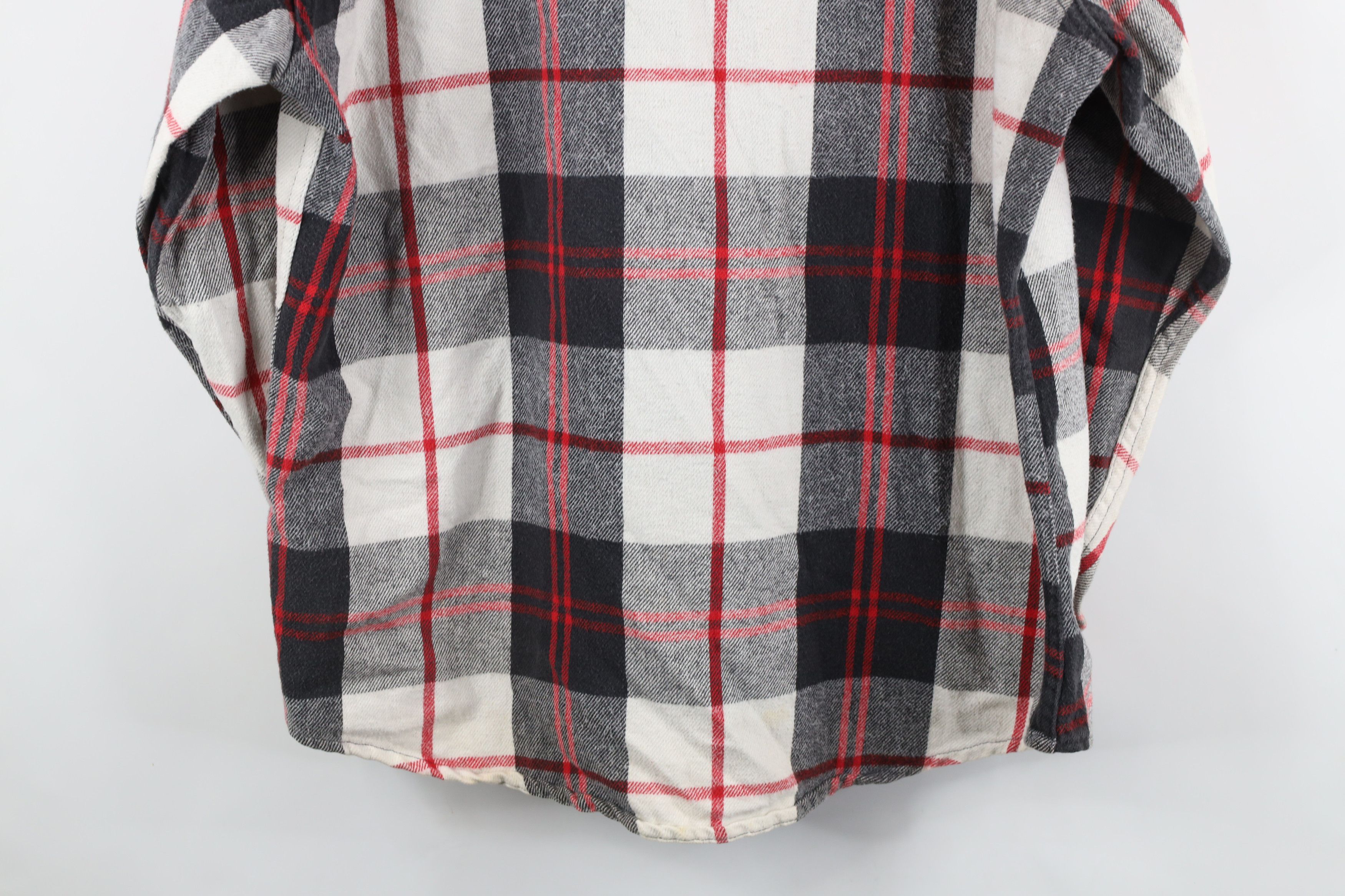Vintage Vintage 90s Streetwear Heavyweight Flannel Button Shirt USA Size US XL / EU 56 / 4 - 13 Thumbnail