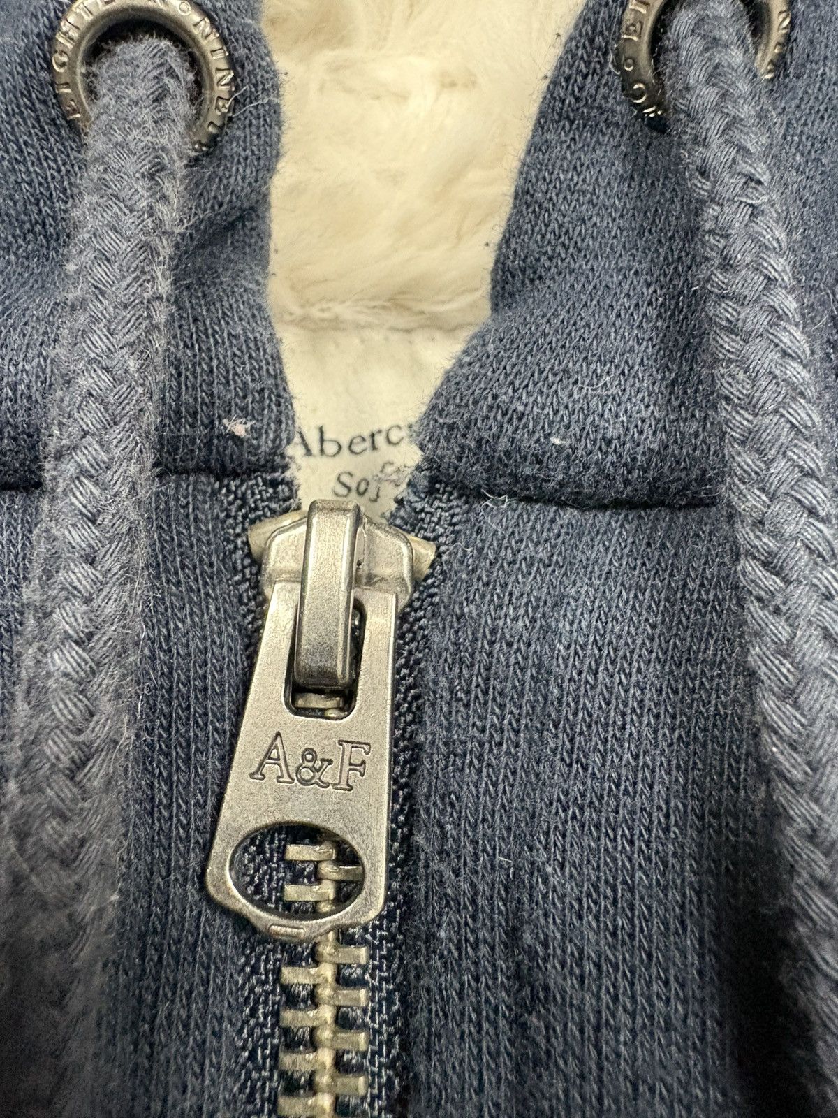 Abercrombie & Fitch Abercrombie & Fitch Fuzzy Sherpa Zip Hoodie Navy Y2K Vintage Size US M / EU 48-50 / 2 - 12 Thumbnail