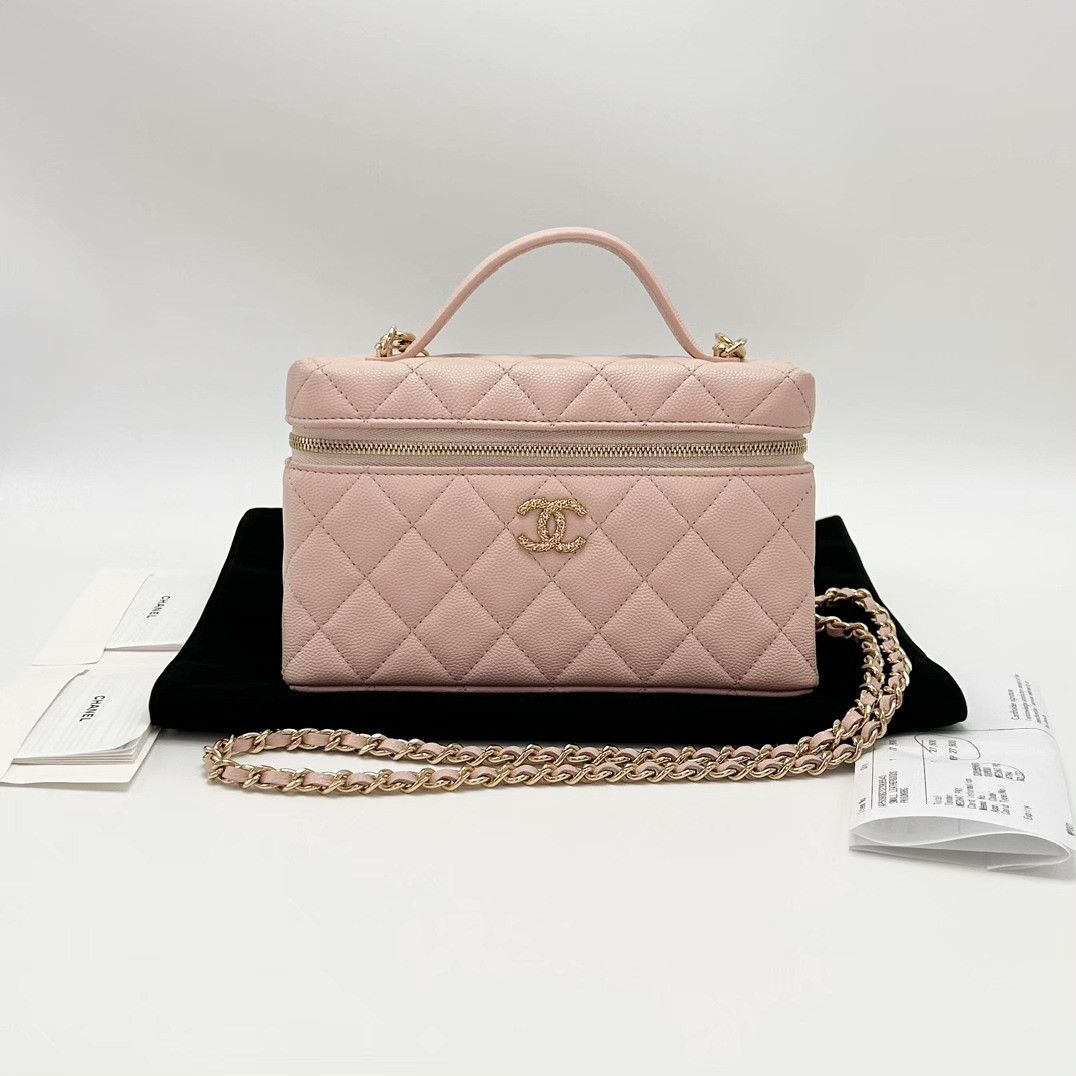 Chanel Pre-loved Bag Very good condition Size ONE SIZE - 1 Thumbnail
