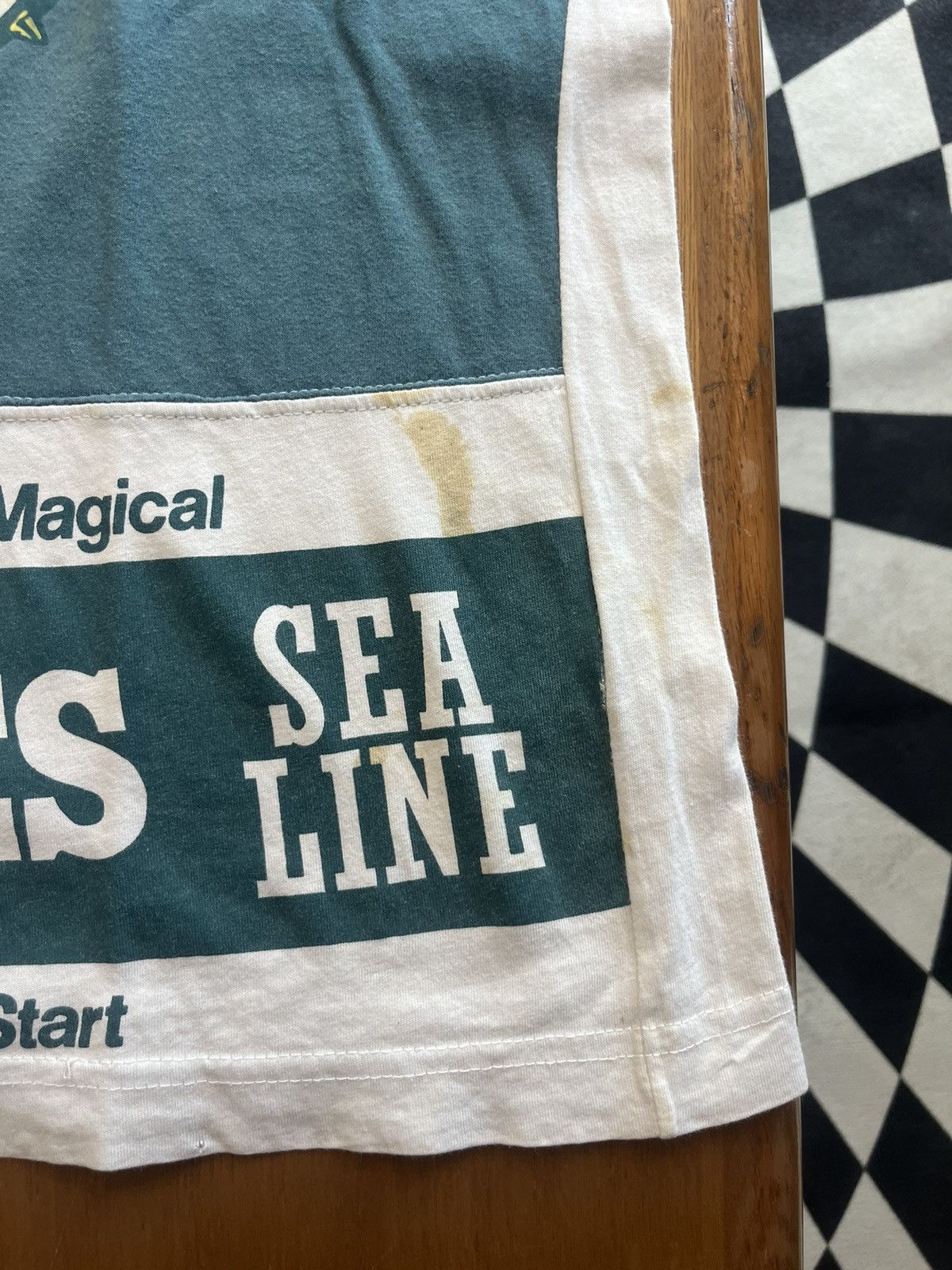 Vintage Vtg International Sport and NAVY ( AOP ) 90’s Tshirt Size US L / EU 52-54 / 3 - 7 Thumbnail
