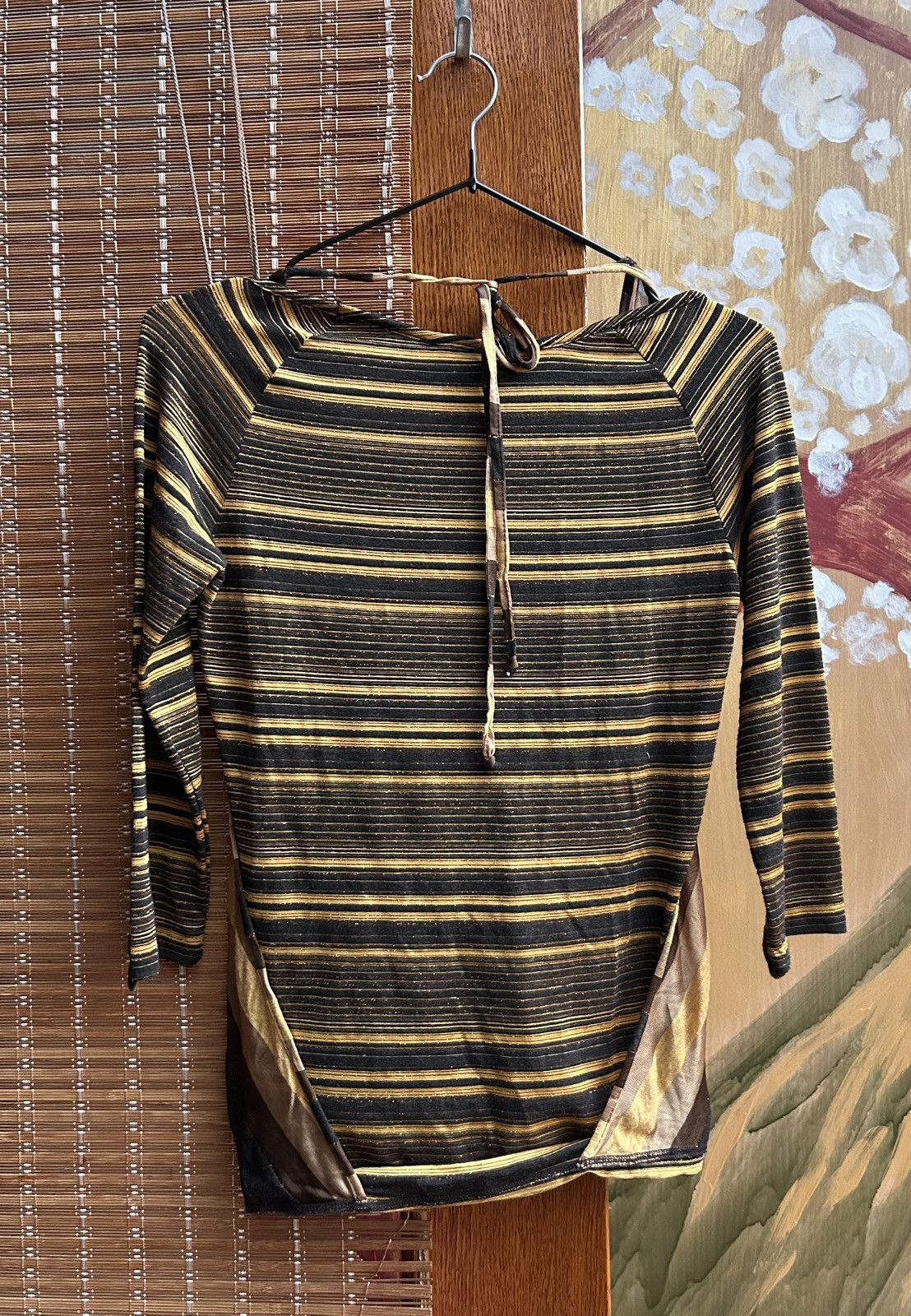 Miss Sixty × Vintage Vintage Y2K Miss Sixty Gold Striped Half Sleeve Top Size S Size S / US 4 / IT 40 - 2 Thumbnail