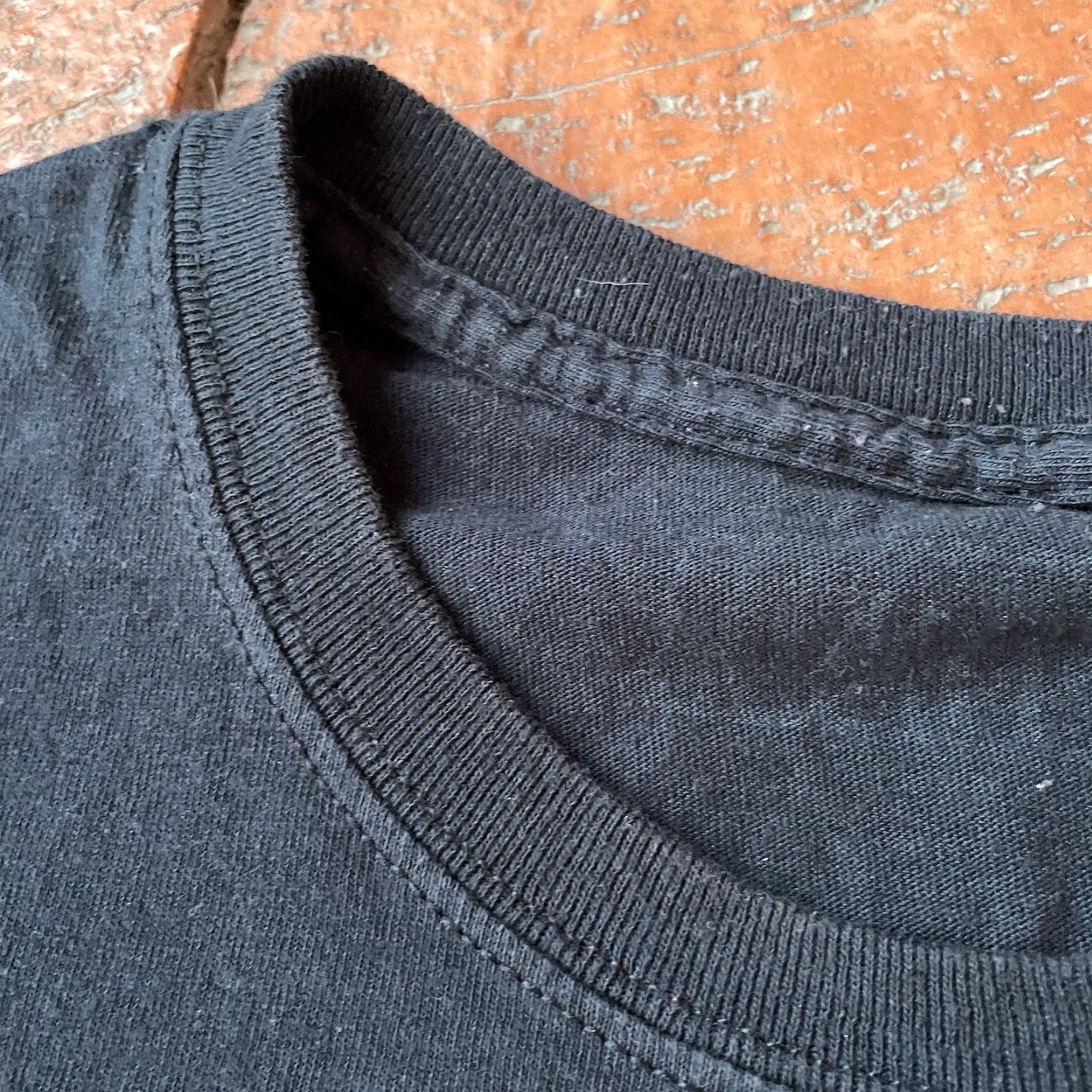 Vintage VINTAGE Cable Shell Casings T Shirt Marvel Licensed Mens Crew Neck Short Sleeve Black Cotton Logo 90s Comics USA Size US L / EU 52-54 / 3 - 5 Thumbnail