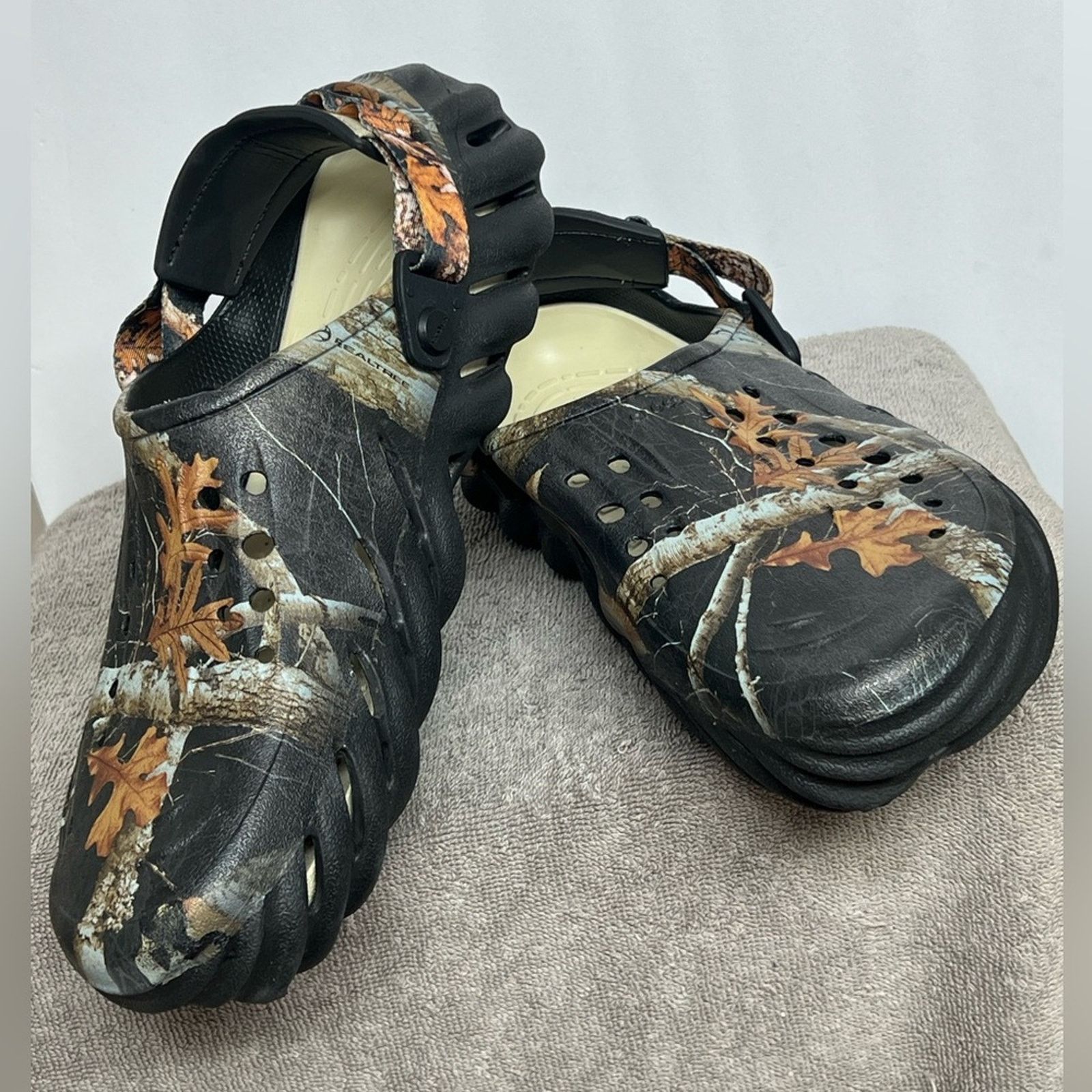 Crocs Crocs x Realtree Edge Echo Clogs Camo Black 13 Camouflage Size US 13 / EU 46 - 2 Thumbnail