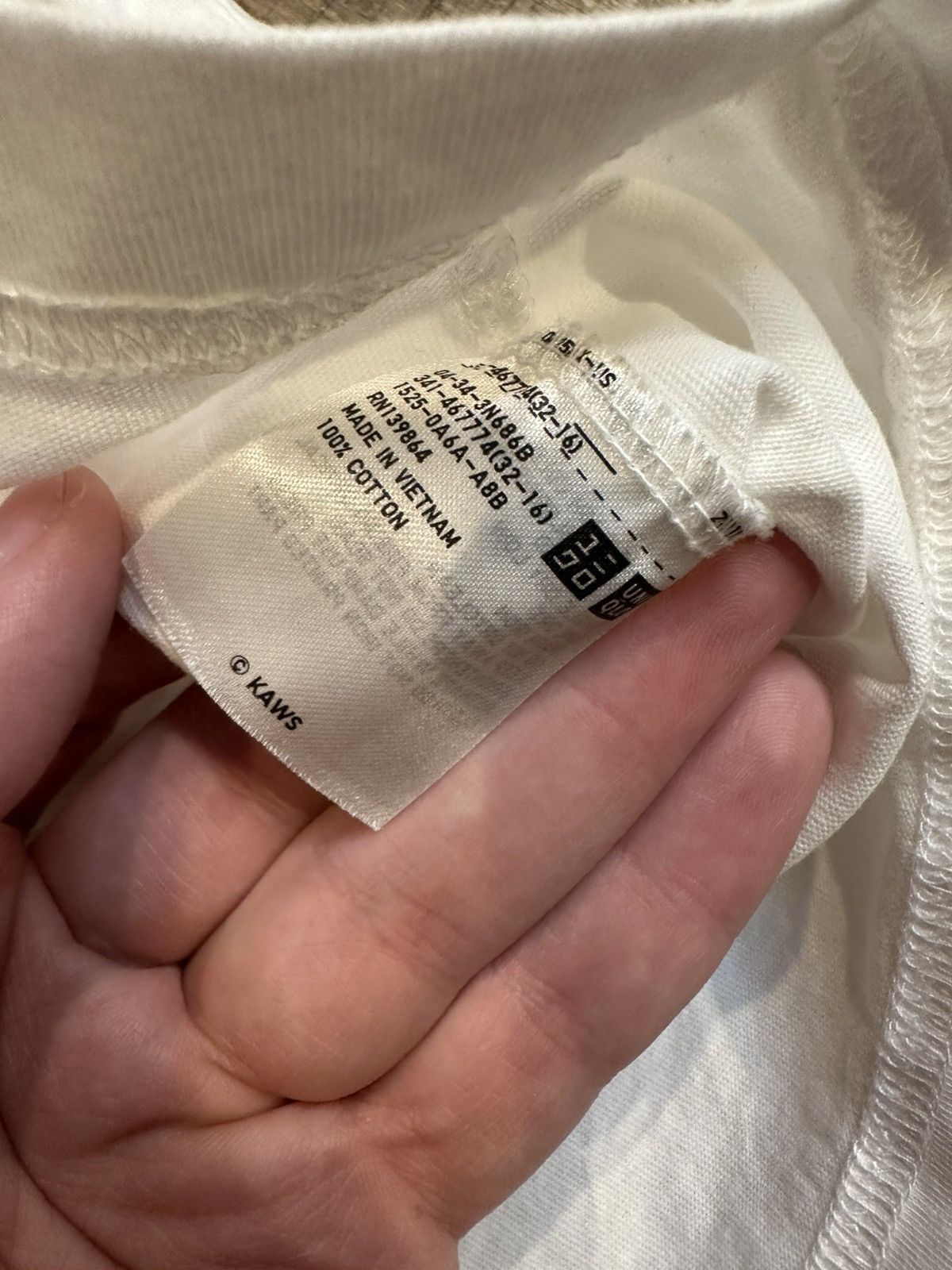 Kaws × Uniqlo Uniqlo x Kaws Companion BFF Pink ‘XX’ Shirt Streetwear Tee Size US M / EU 48-50 / 2 - 6 Thumbnail