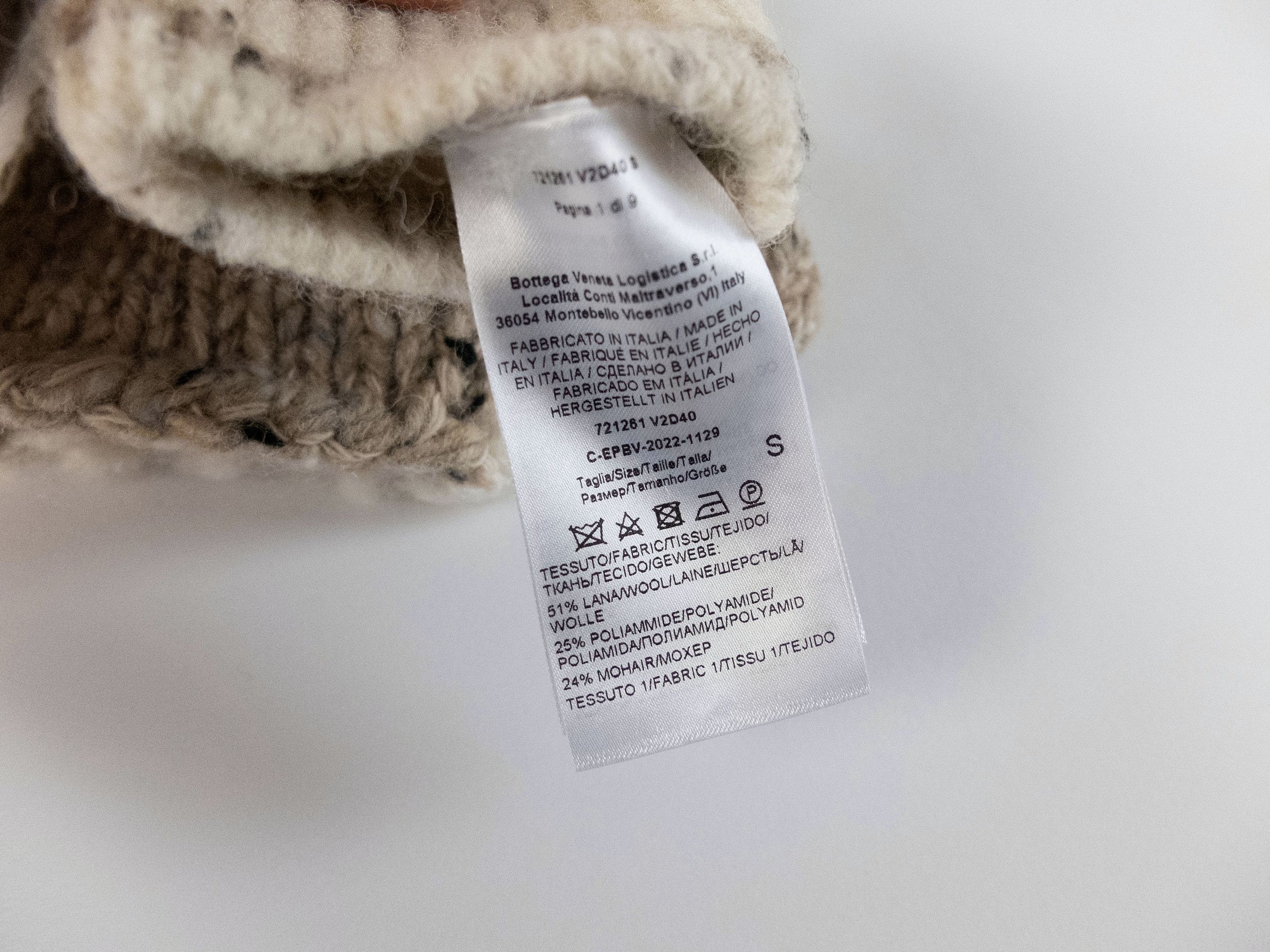 BOTTEGA VENETA beige Shearling & wool mittens gloves q