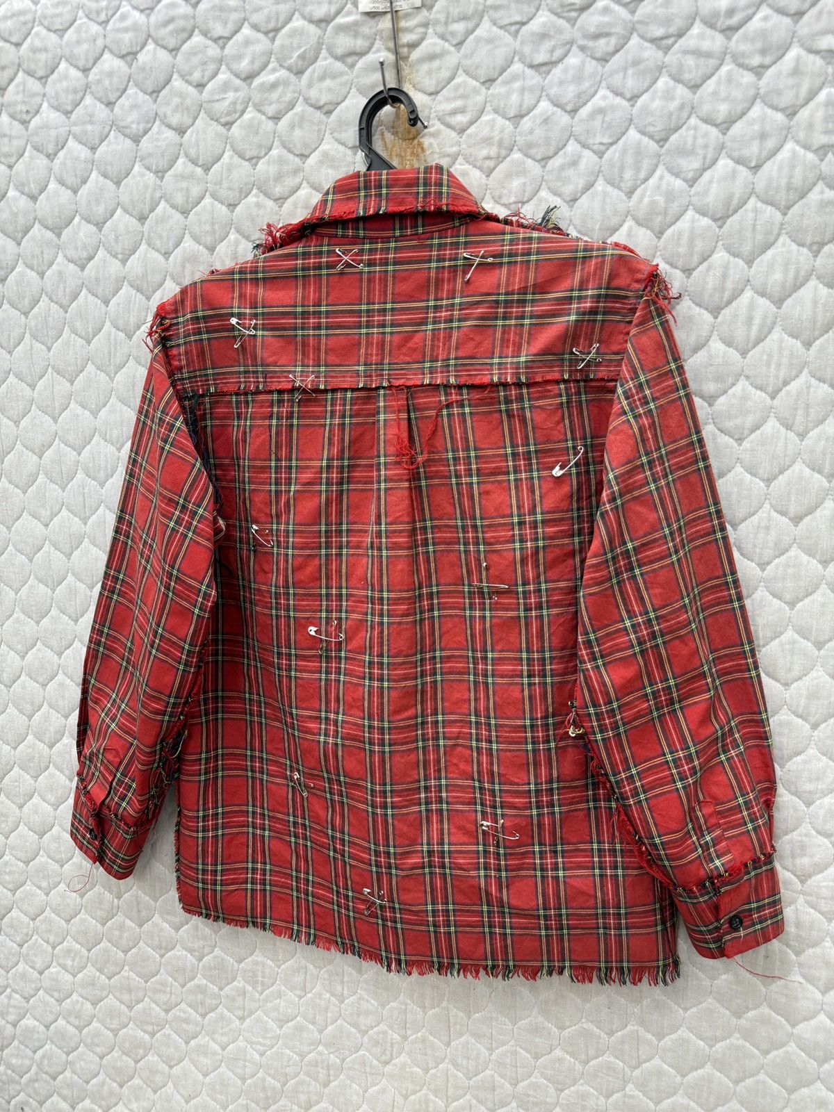 Seditionaries 🔥🔥🔥ARCHIVE V-DIVE FOR MEN TARTAN PUNK SHIRTS Size US M / EU 48-50 / 2 - 8 Thumbnail