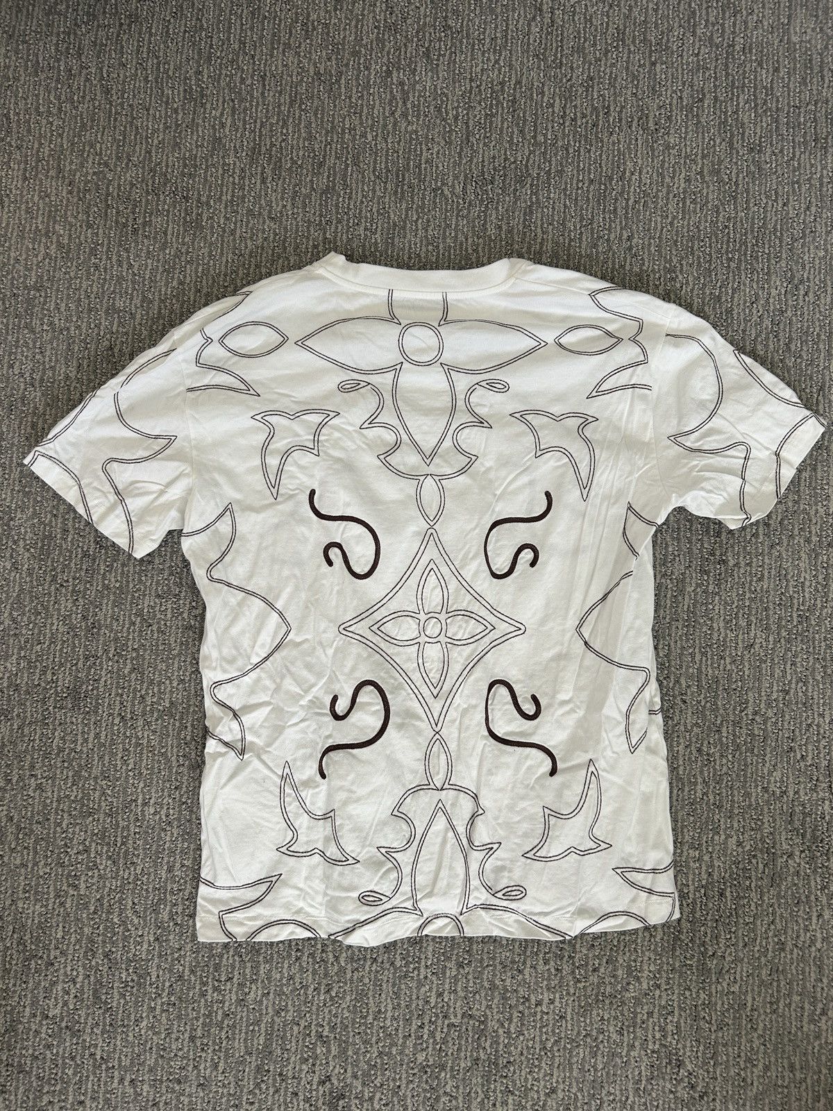 Louis Vuitton Louis Vuitton Embroidered Shirt Size US XL / EU 56 / 4 - 2 Thumbnail