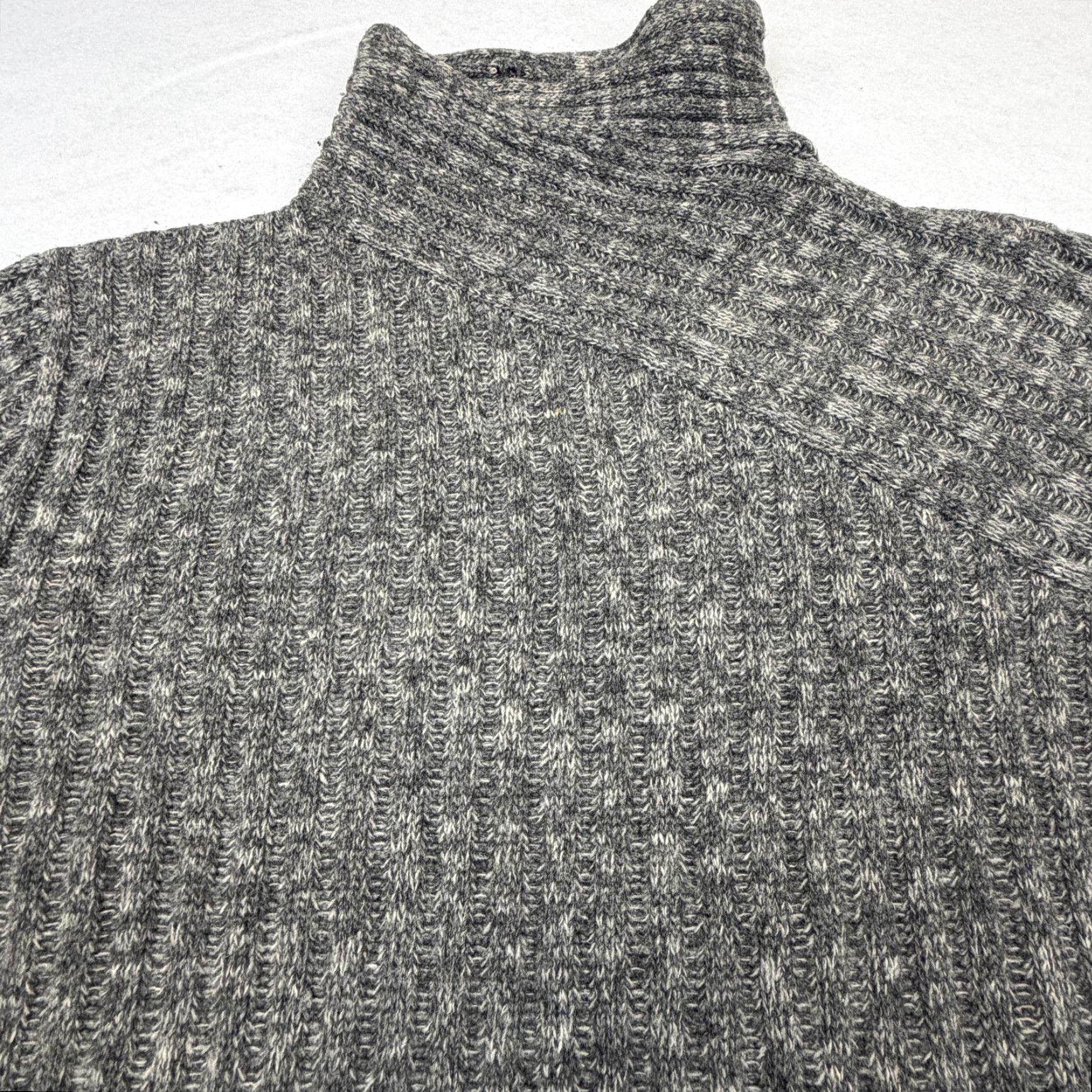 Willi Smith WillSmith Sweater Women’s Medium Gray 100% Wool Turtleneck Raglan Knit Pullover Size M / US 6-8 / IT 42-44 - 3 Thumbnail