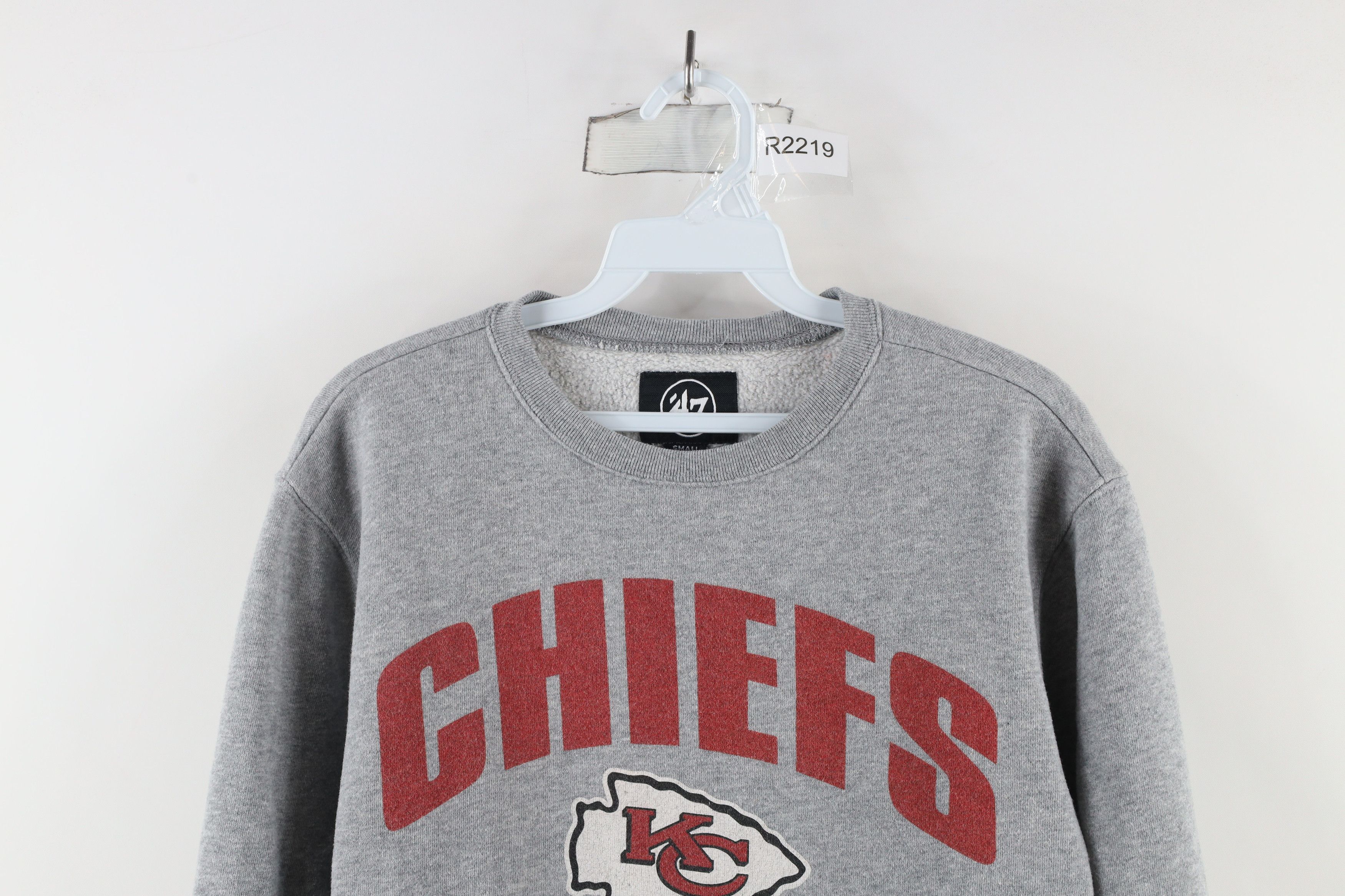 Vintage Retro Spell Out Kansas City Chiefs Football Sweatshirt Gray Size US S / EU 44-46 / 1 - 2 Thumbnail