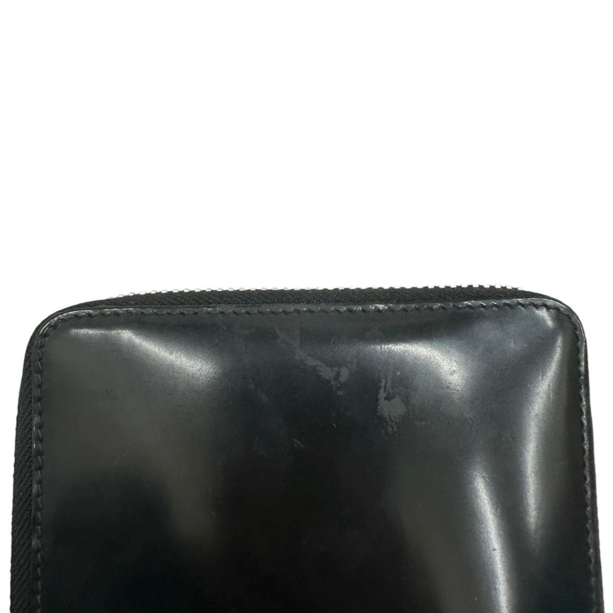 Comme des Garcons Wallet Enamel Zip Bi-fold Plain Embossed Logo Inside Black Size ONE SIZE - 8 Thumbnail