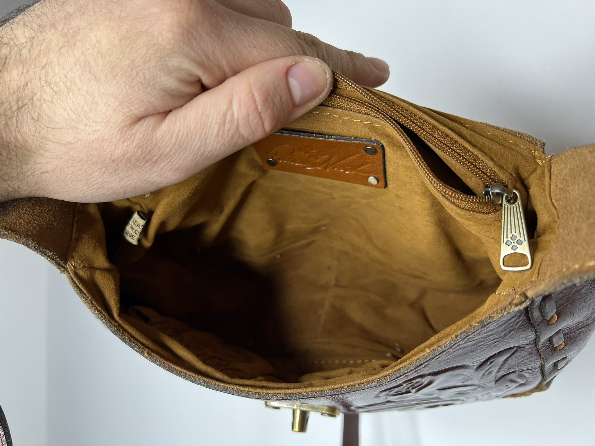 Patricia Nash PATRICIA NASH TOOLED LEATHER CROSSBODY BAG FLORENCE TAN Size ONE SIZE - 6 Thumbnail
