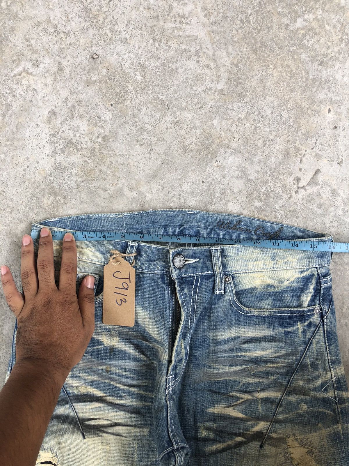 Who Decides War Japanese Urban Craft Distressed Jeans Size US 31 - 20 Thumbnail