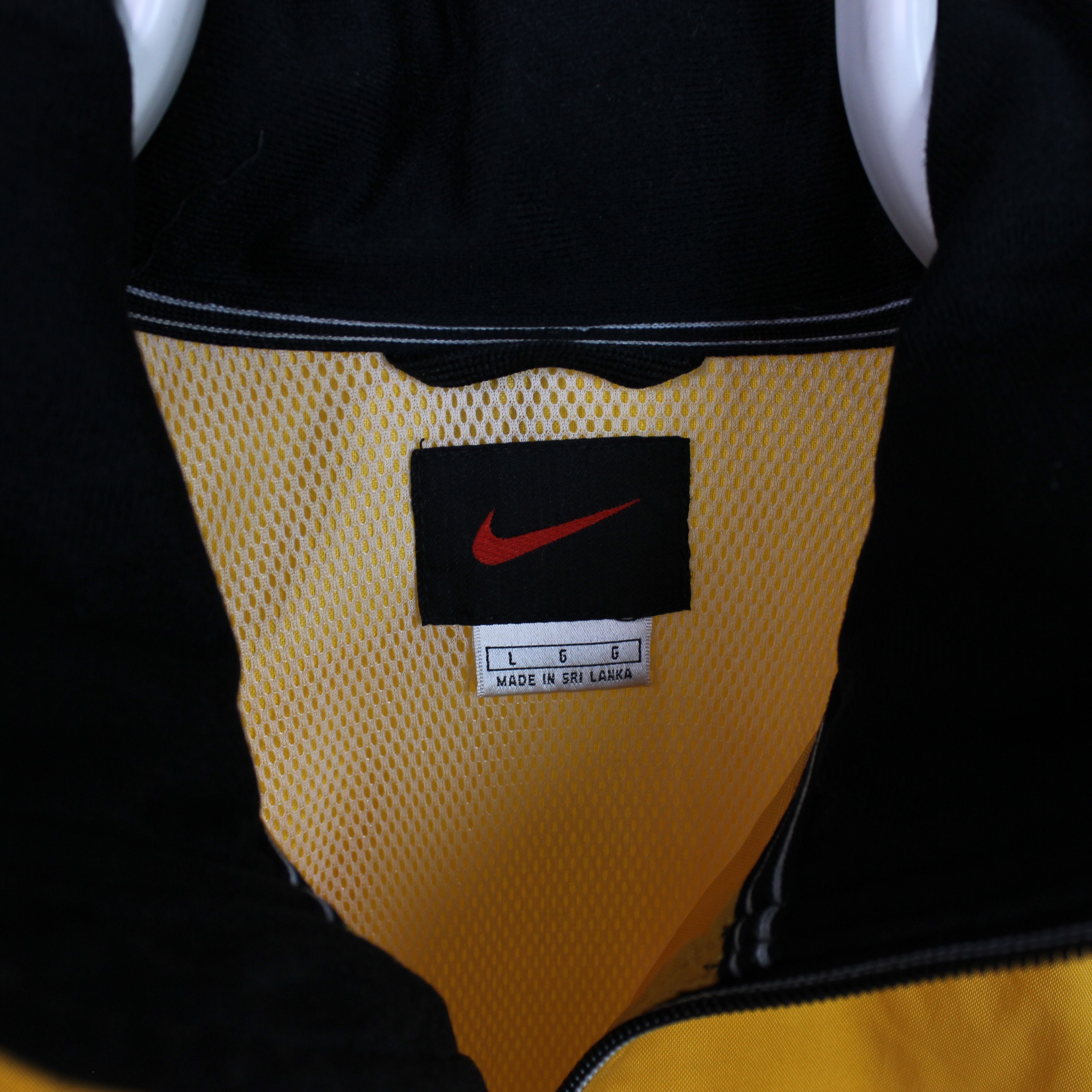 Nike Nike vintage light jacket men waterproof L XL yellow Size US L / EU 52-54 / 3 - 4 Thumbnail