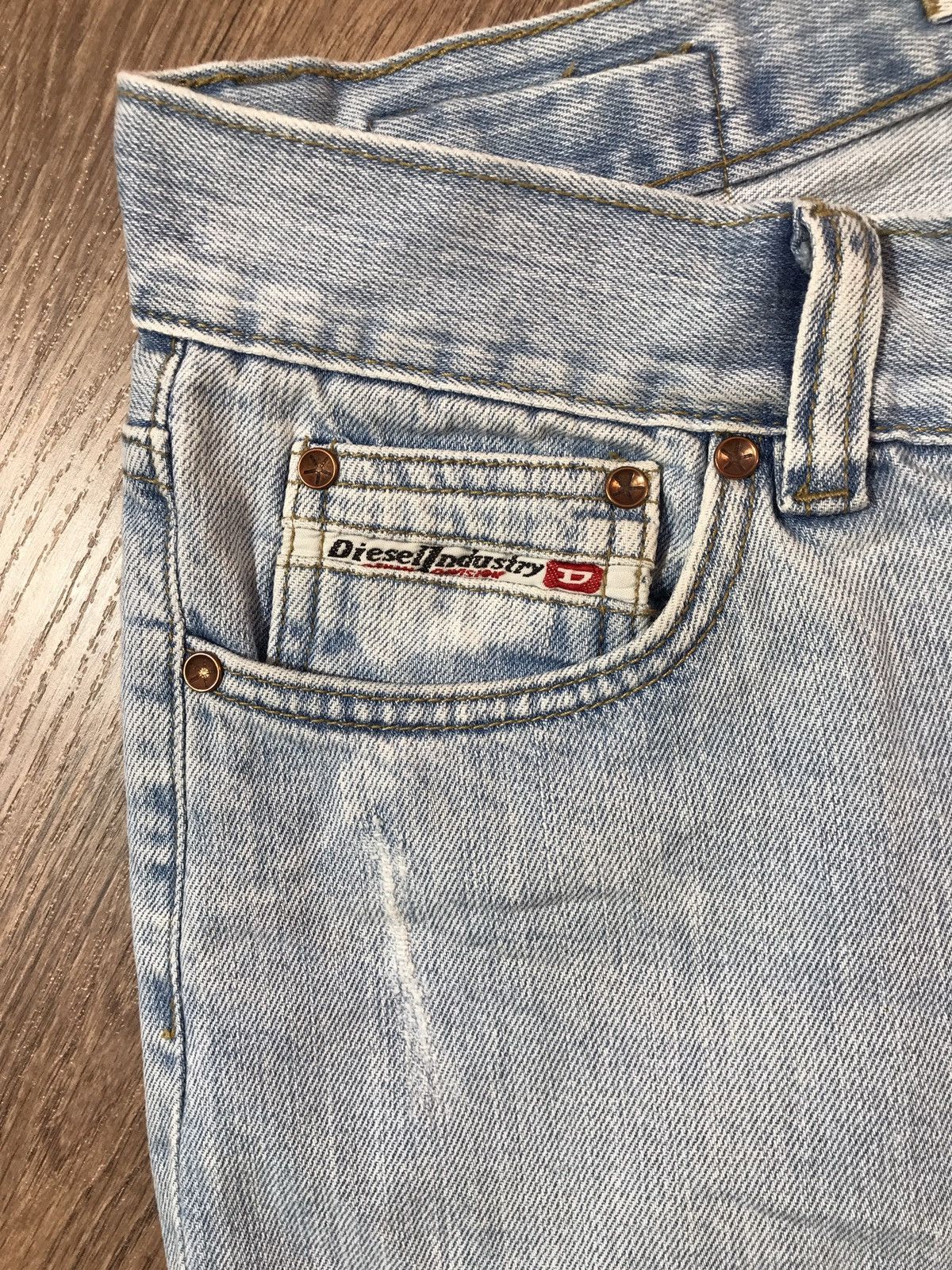 Diesel Vintage Diesel Distressed Flared Denim Pants Jeans Size 32 Size 32" / US 10 / IT 46 - 4 Thumbnail