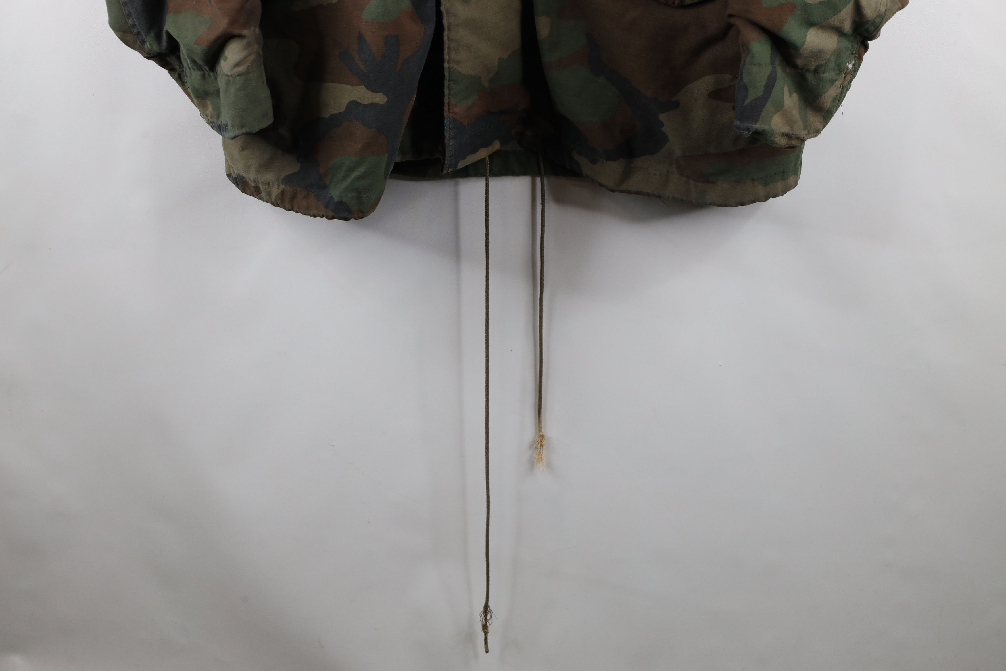Vintage Vintage 90s Camouflage Cold Weather Field Jacket USA Size US M / EU 48-50 / 2 - 5 Thumbnail