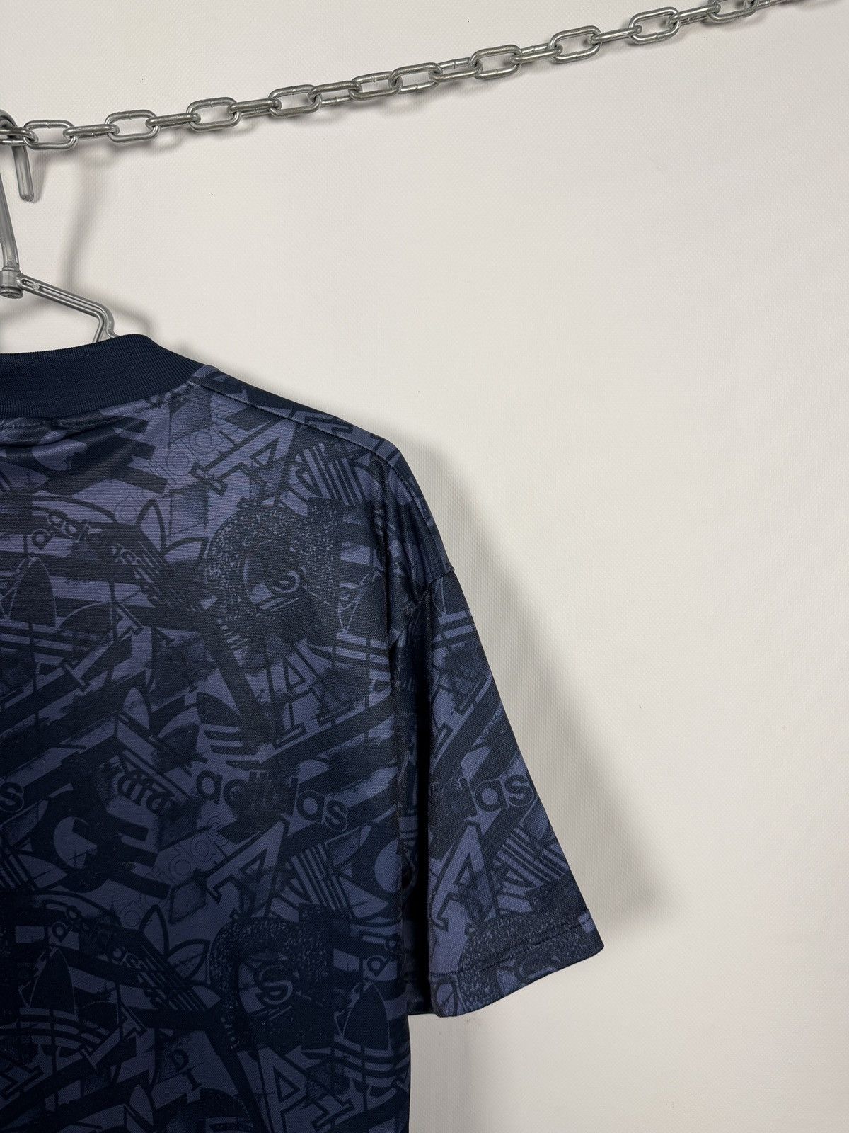 Adidas Adidas Vintage 90s Big Logo Jersey Soccer Tee Made in U.K. Size US L / EU 52-54 / 3 - 10 Thumbnail