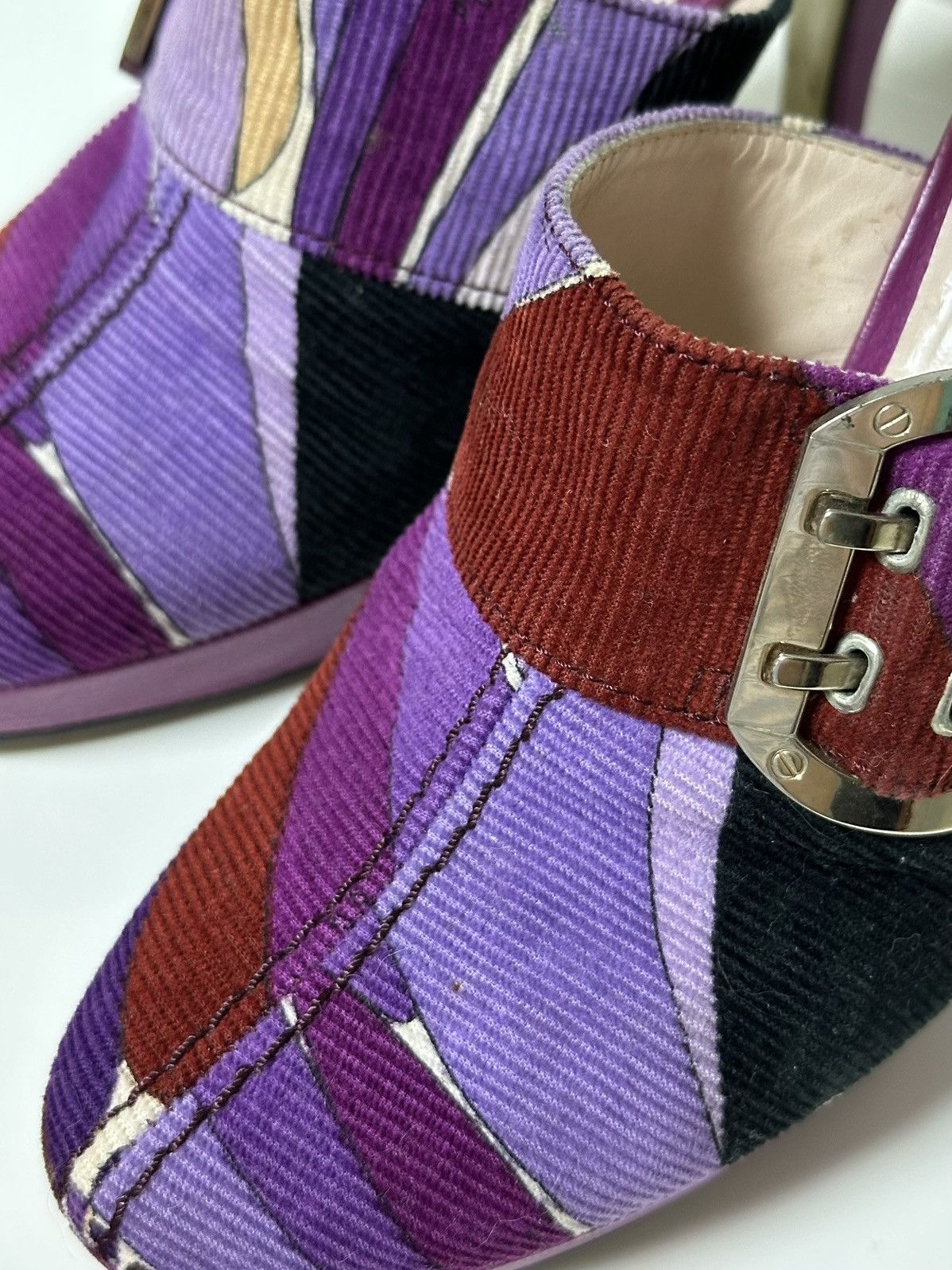 Emilio Pucci EMILIO PUCCI Fall Winter 2005 Corduroy Mules Size US 6 / IT 36 - 5 Thumbnail