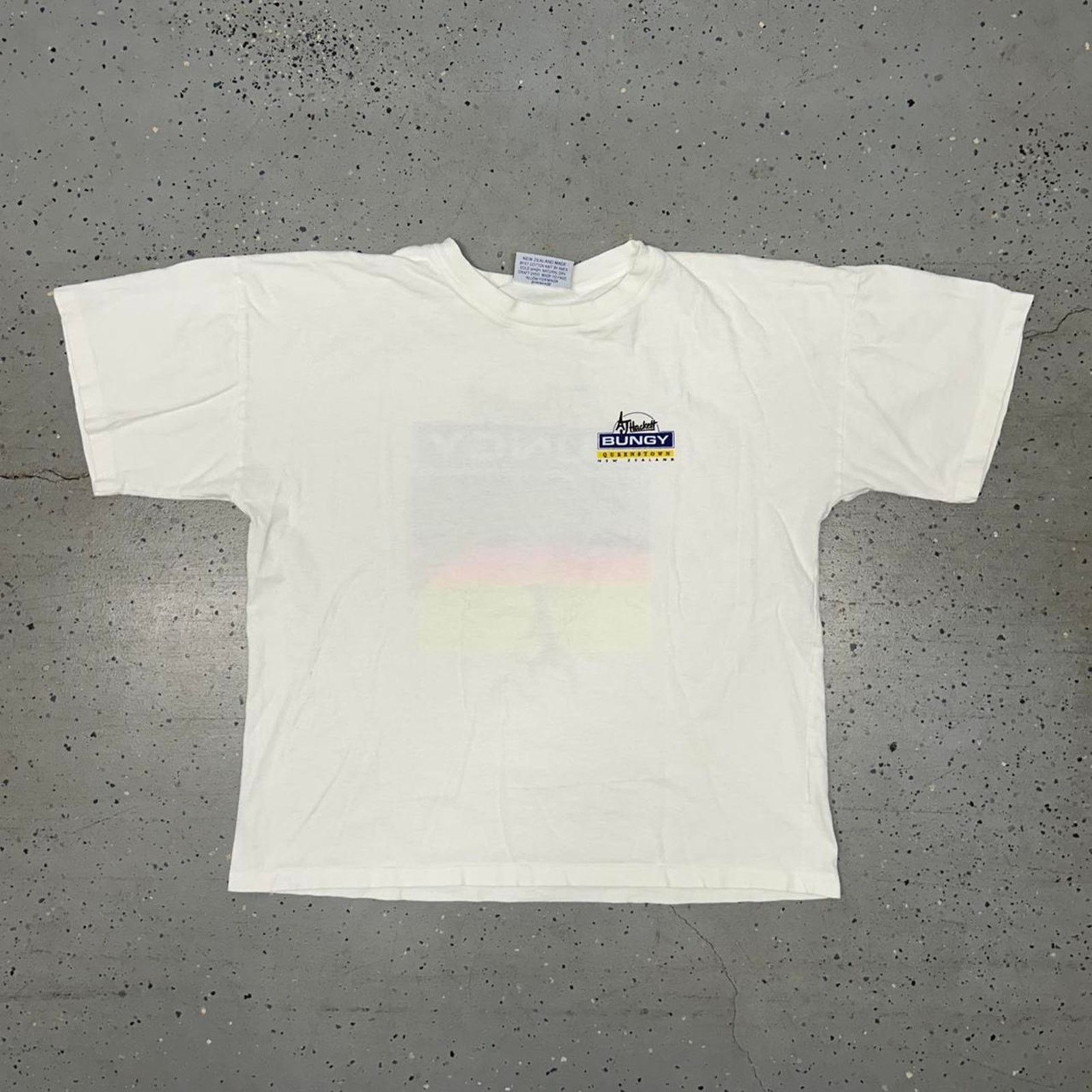 Other VTG AJ Hackett Bungy T-Shirt in white and multi-colour Size US XL / EU 56 / 4 - 3 Thumbnail