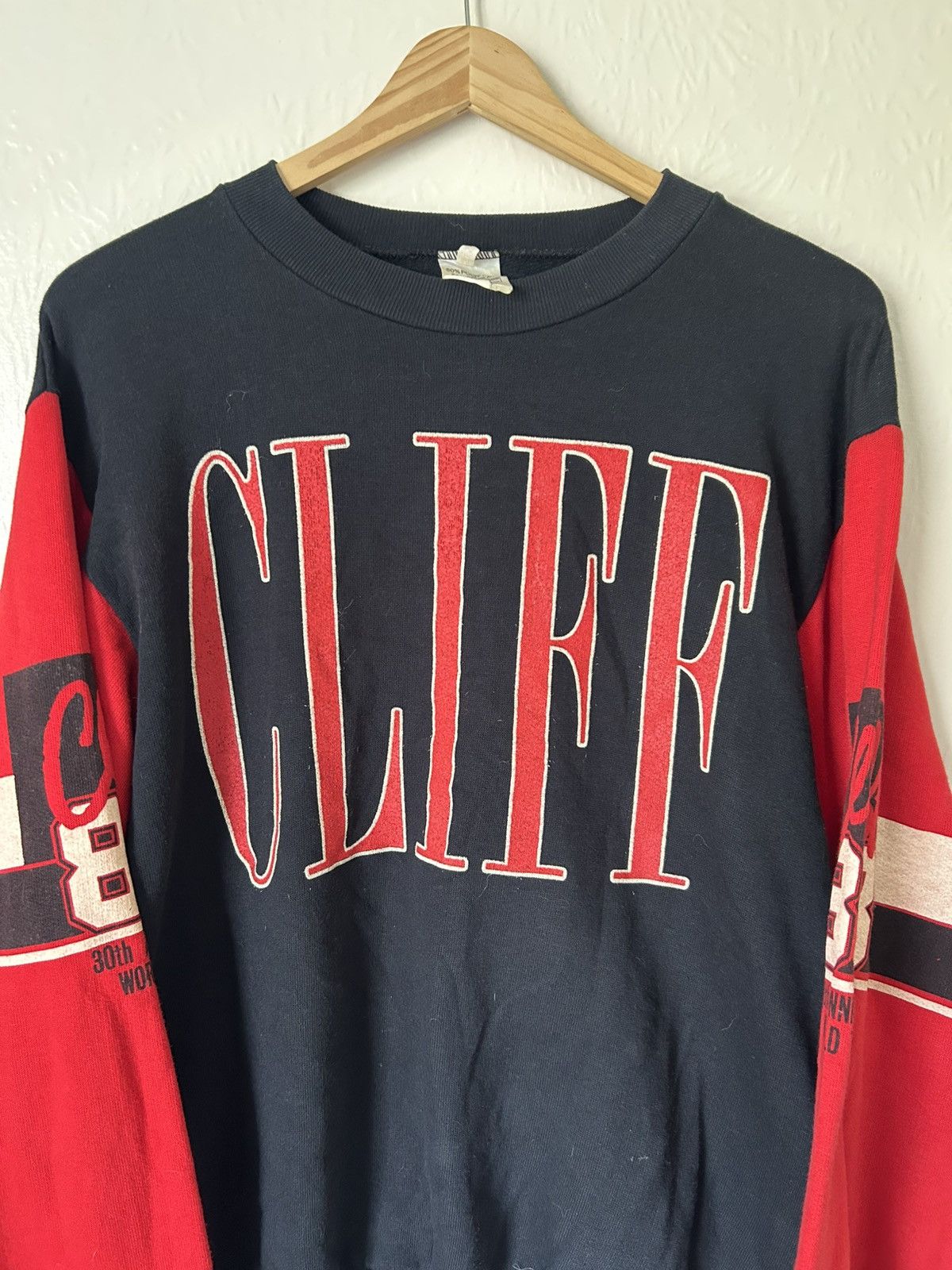 Other vintage Cliff Richard "30th Anniversary" concert sweatshirt Size M / US 6-8 / IT 42-44 - 2 Thumbnail
