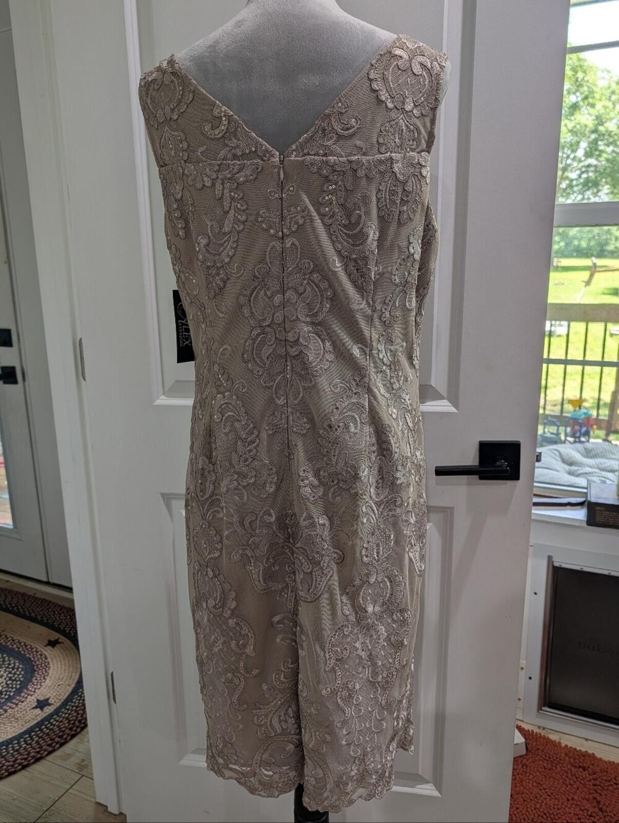 Other Alex Evenings Blush Taupe Beaded Lace Sheath Size ONE SIZE - 6 Thumbnail
