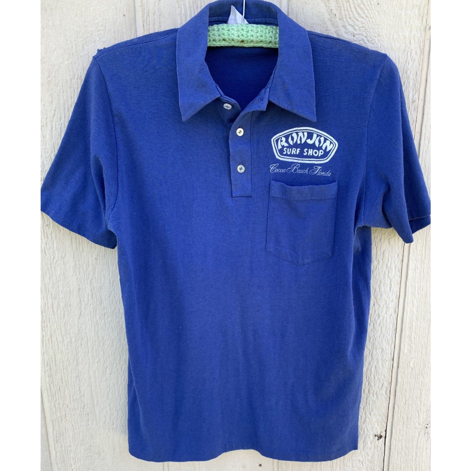 Vintage VINTAGE Ron Jon Surf Shop Cocoa Beach Florida graphic tee polo shirt M Blue Beach Flower Graphic Print T-Shirt Men Mens Size US M / EU 48-50 / 2 - 2 Thumbnail