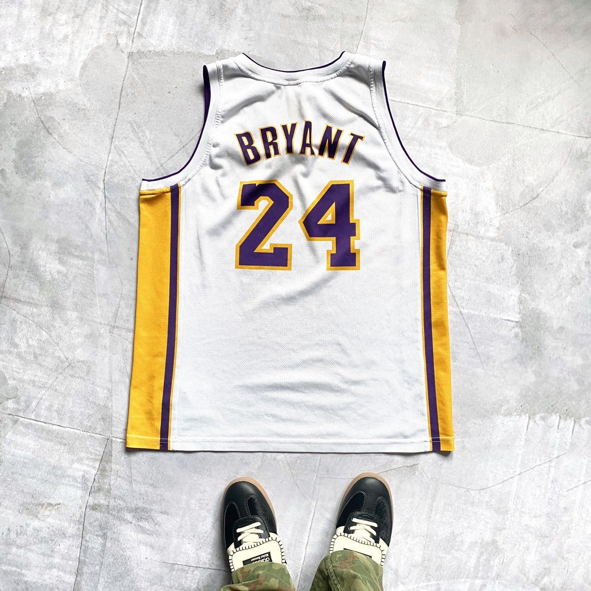 NBA × Vintage Vintage Lakers Kobe Bryant 24 8 Nba Champion Jersey 90s Size US XL / EU 56 / 4 - 3 Thumbnail