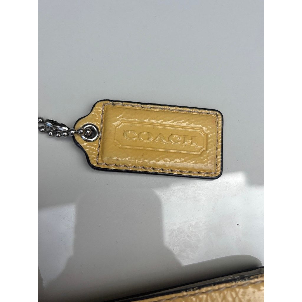 Coach Yellow Patent Vintage Coach Small Totebag Size ONE SIZE - 3 Thumbnail