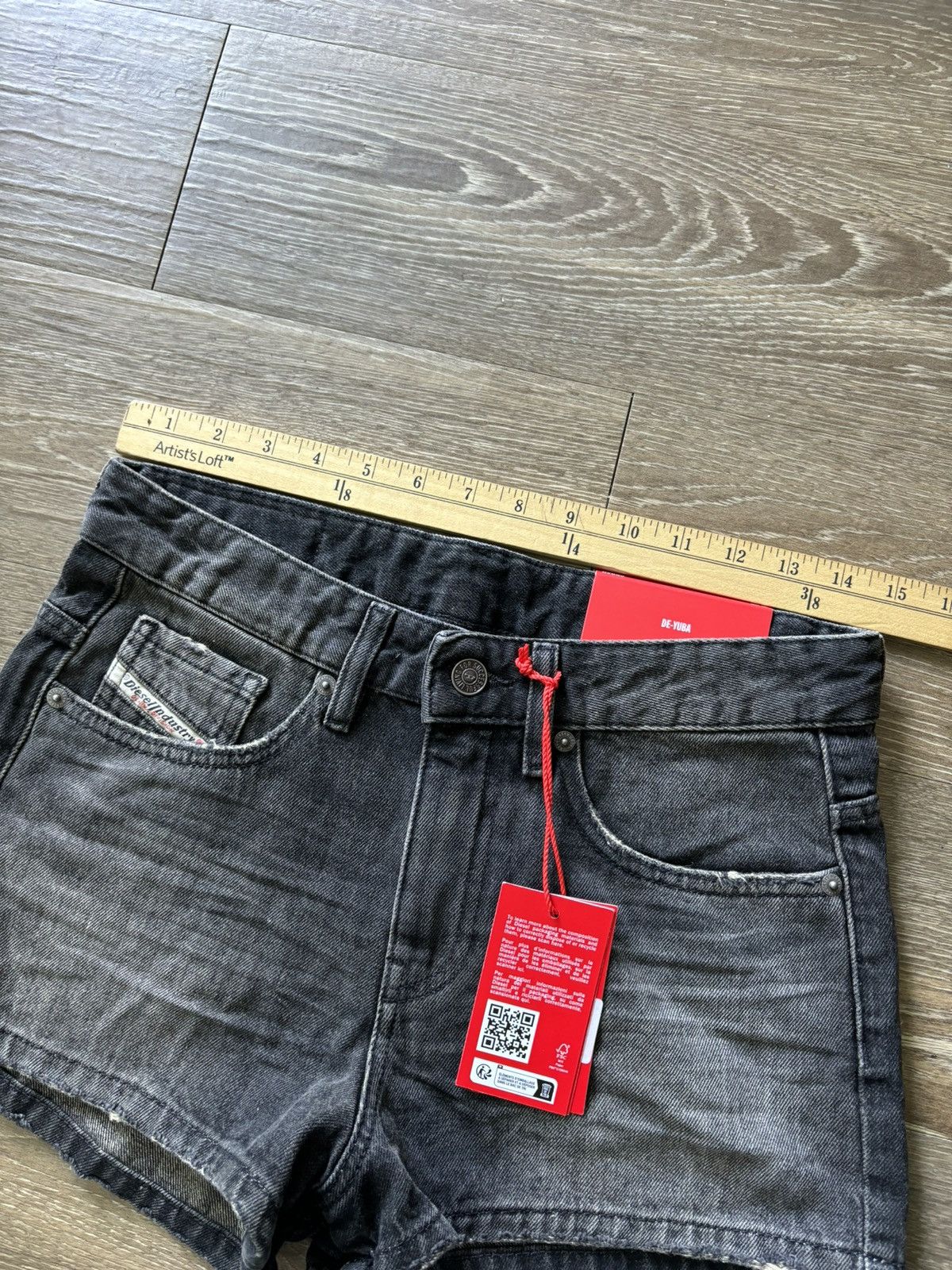Diesel × Japanese Brand Crazy Y2K Diesel Industry Black Denim Shorts W 26 Size 26" / US 2 / IT 38 - 6 Thumbnail